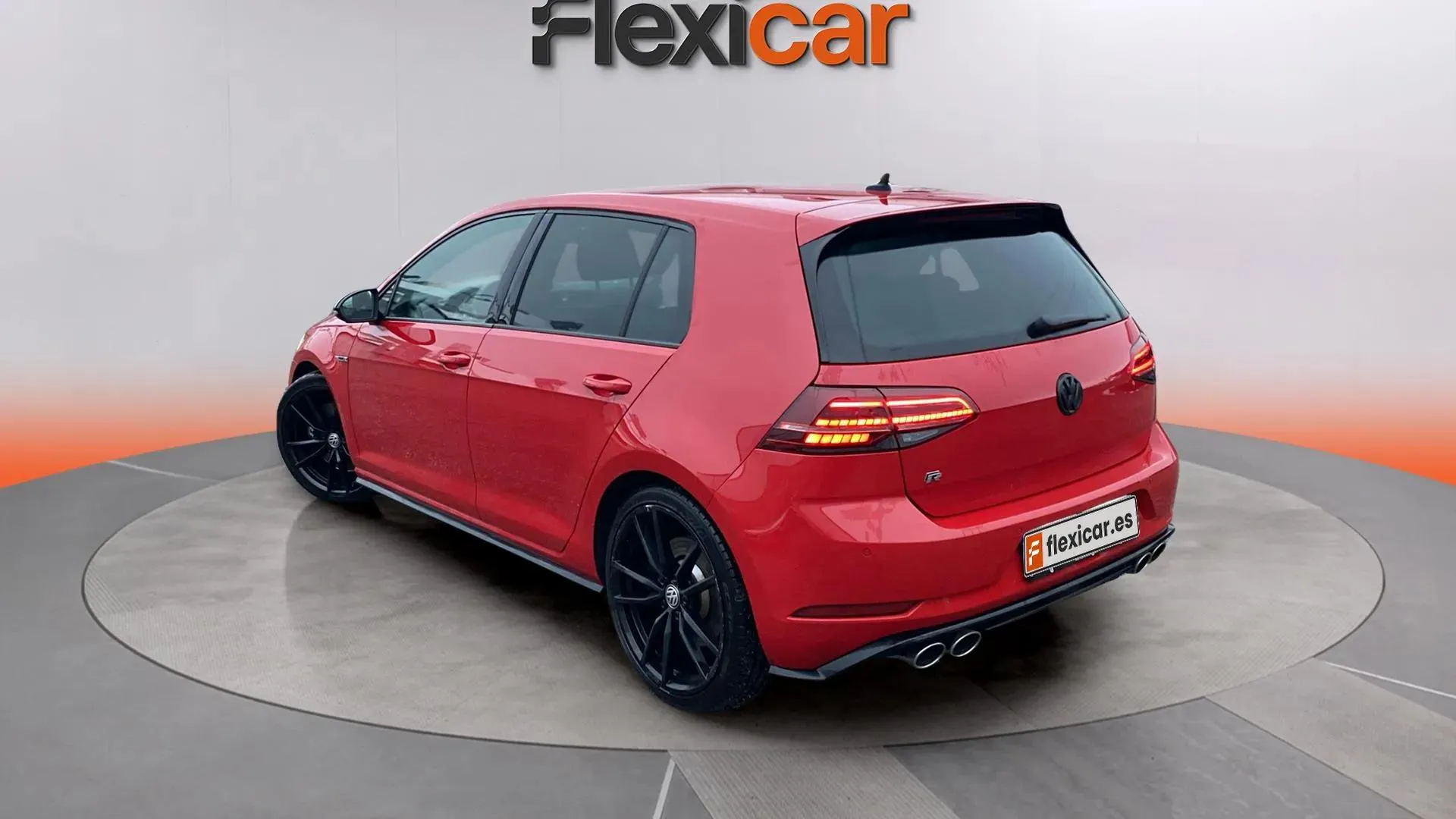 Volkswagen Golf R 2.0 TSI 4Motion DSG - foto 5