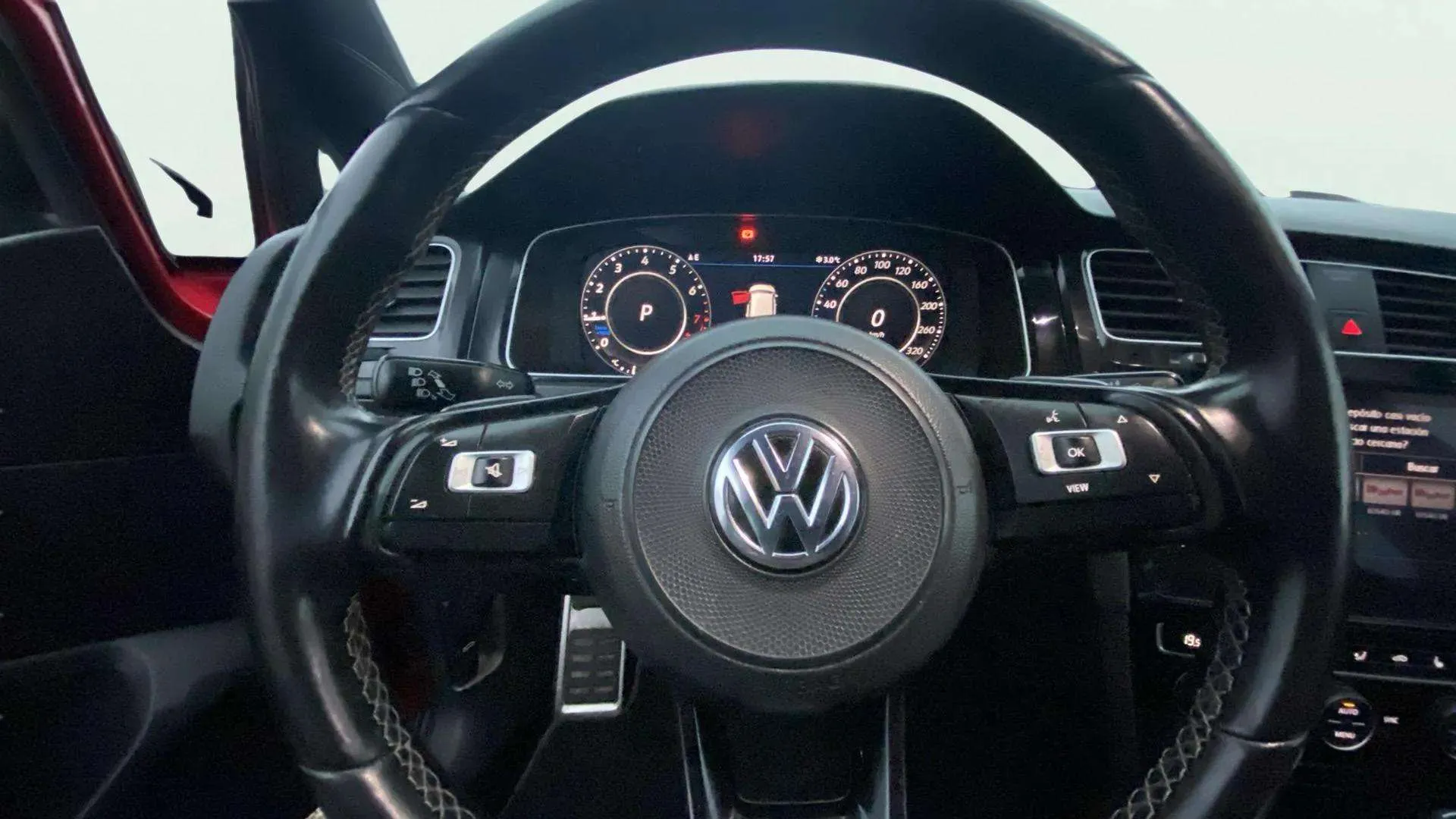 Volkswagen Golf R 2.0 TSI 4Motion DSG - foto 18