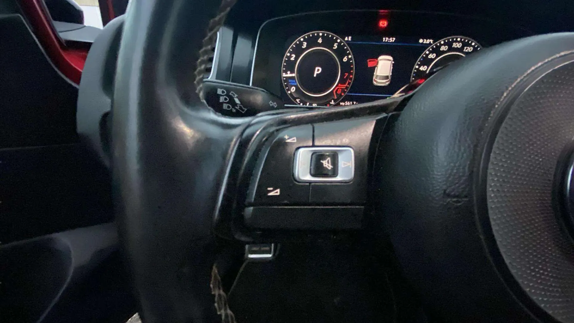 Volkswagen Golf R 2.0 TSI 4Motion DSG - foto 16