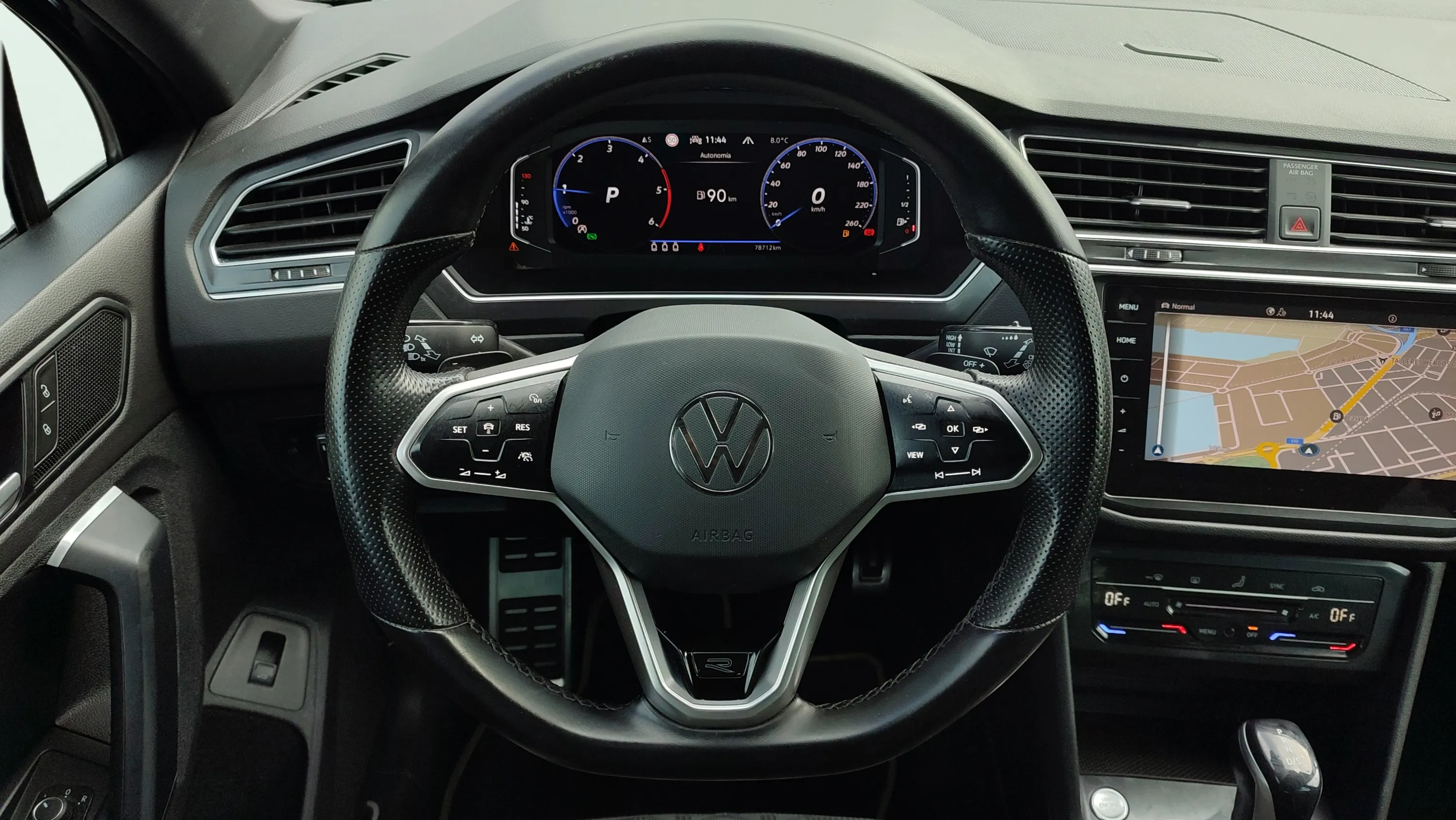 Volkswagen Tiguan R-Line 2.0 TDI DSG 4Motion - foto 10