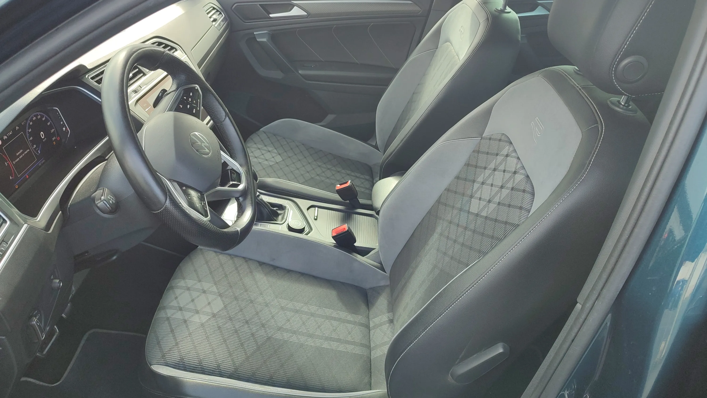 Volkswagen Tiguan R-Line 2.0 TDI DSG 4Motion - foto 21