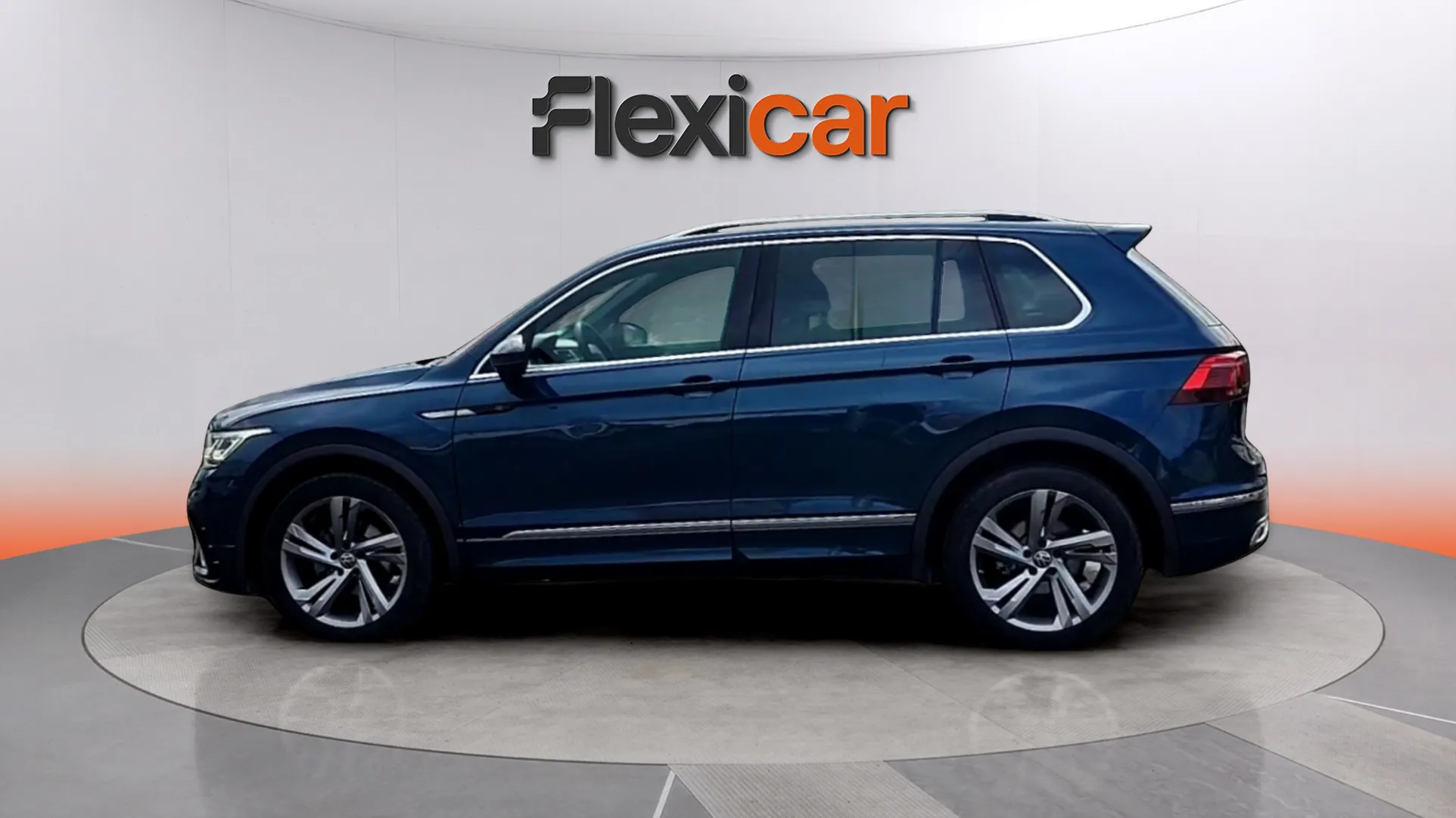 Volkswagen Tiguan R-Line 2.0 TDI DSG 4Motion - foto 4