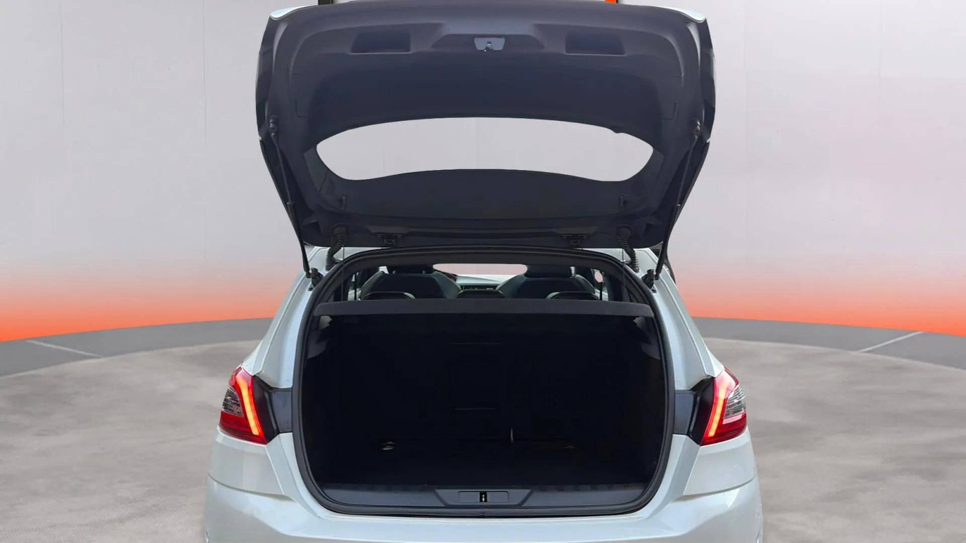 Peugeot 308 GTI 1.6 PureTech - foto 27