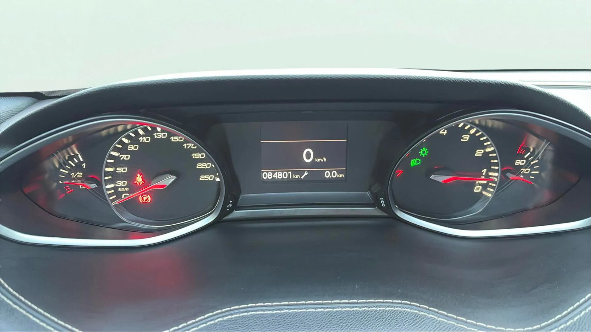 Peugeot 308 GTI 1.6 PureTech - foto 11