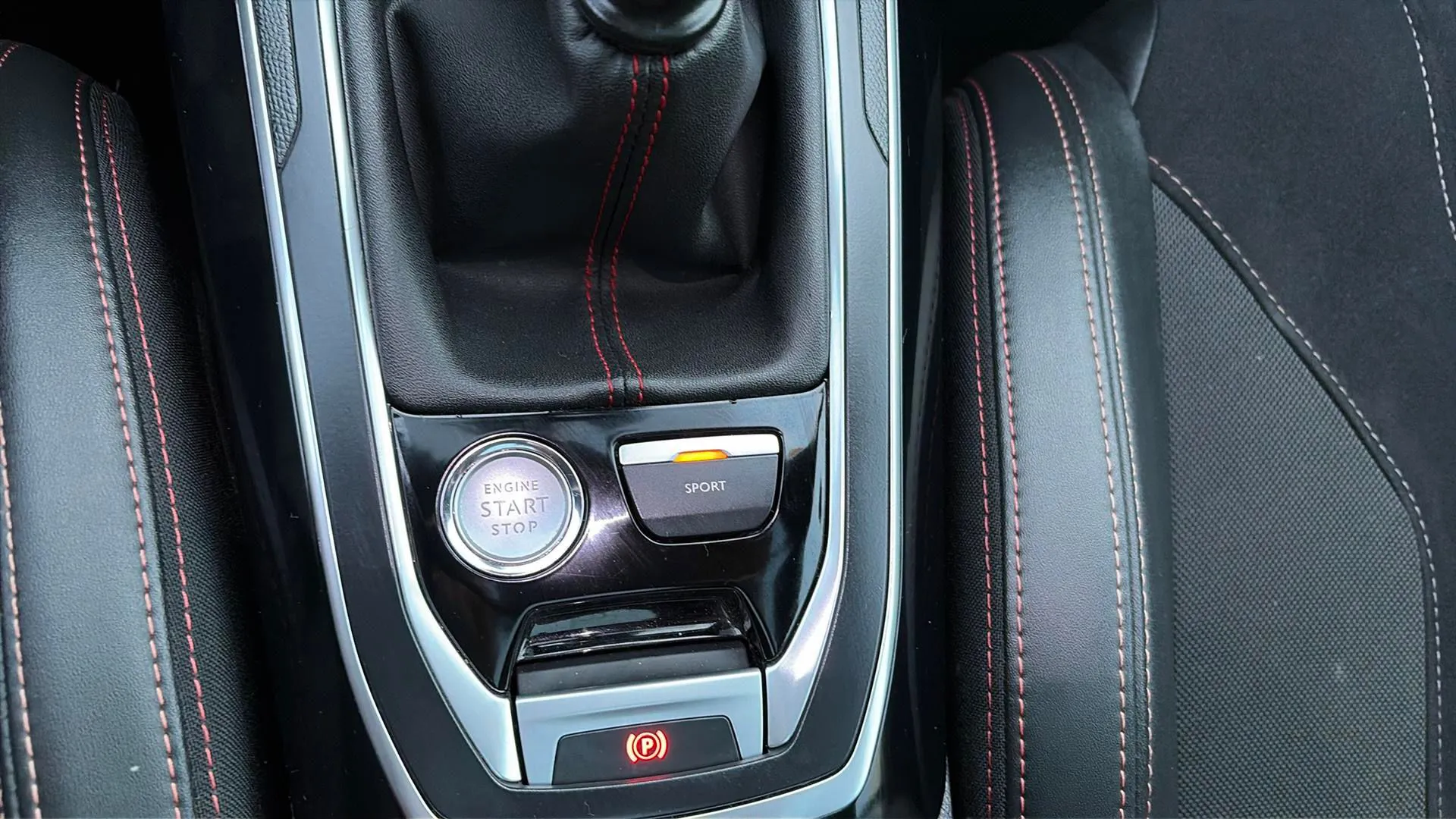 Peugeot 308 GTI 1.6 PureTech - foto 22