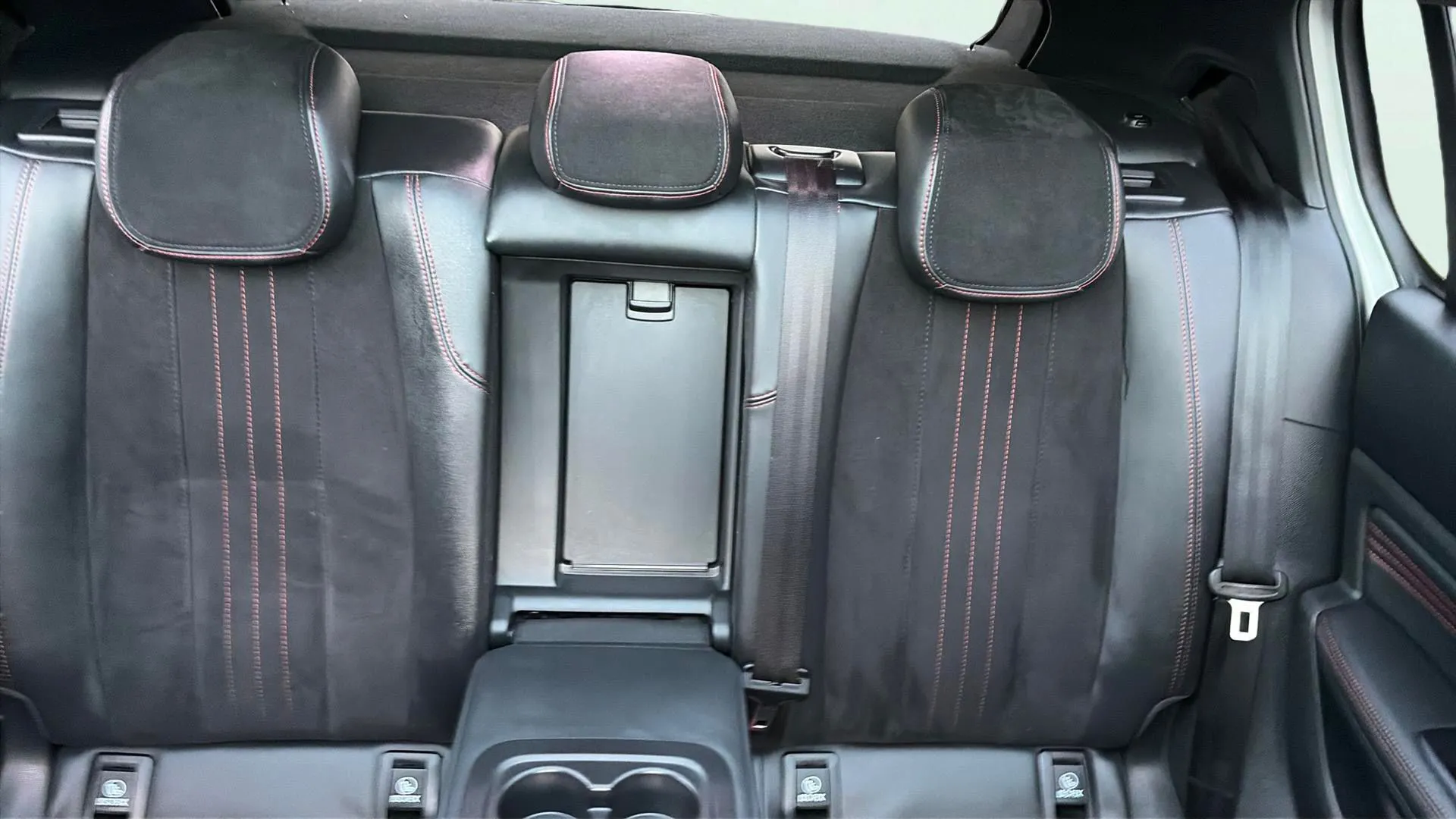 Peugeot 308 GTI 1.6 PureTech - foto 14