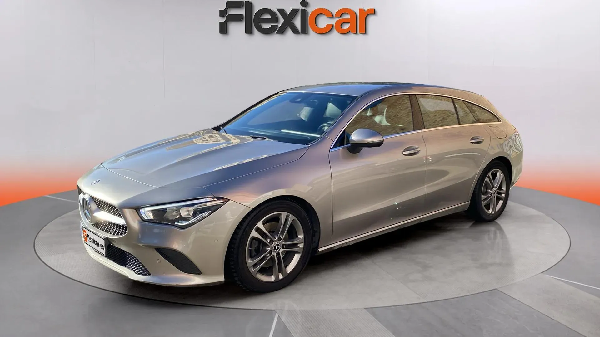 Mercedes-Benz CLA 200 D DCT 4MATIC Shooting Brake - foto 5