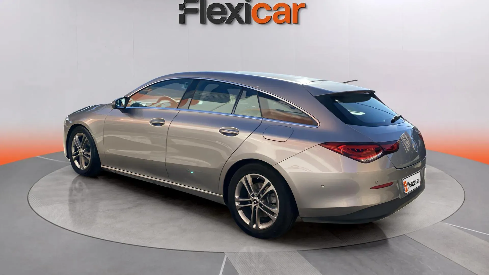 Mercedes-Benz CLA 200 D DCT 4MATIC Shooting Brake - foto 6
