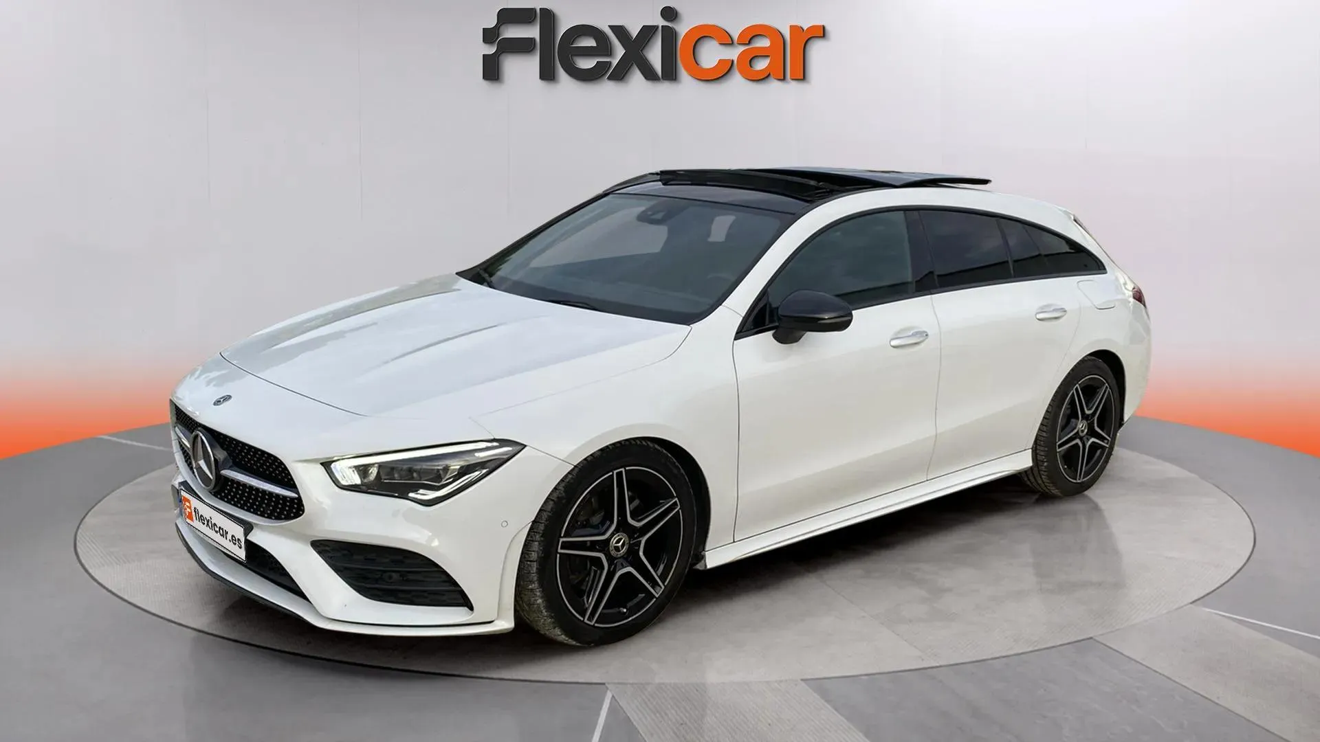 Mercedes-Benz CLA 200 Shooting Brake - foto 2