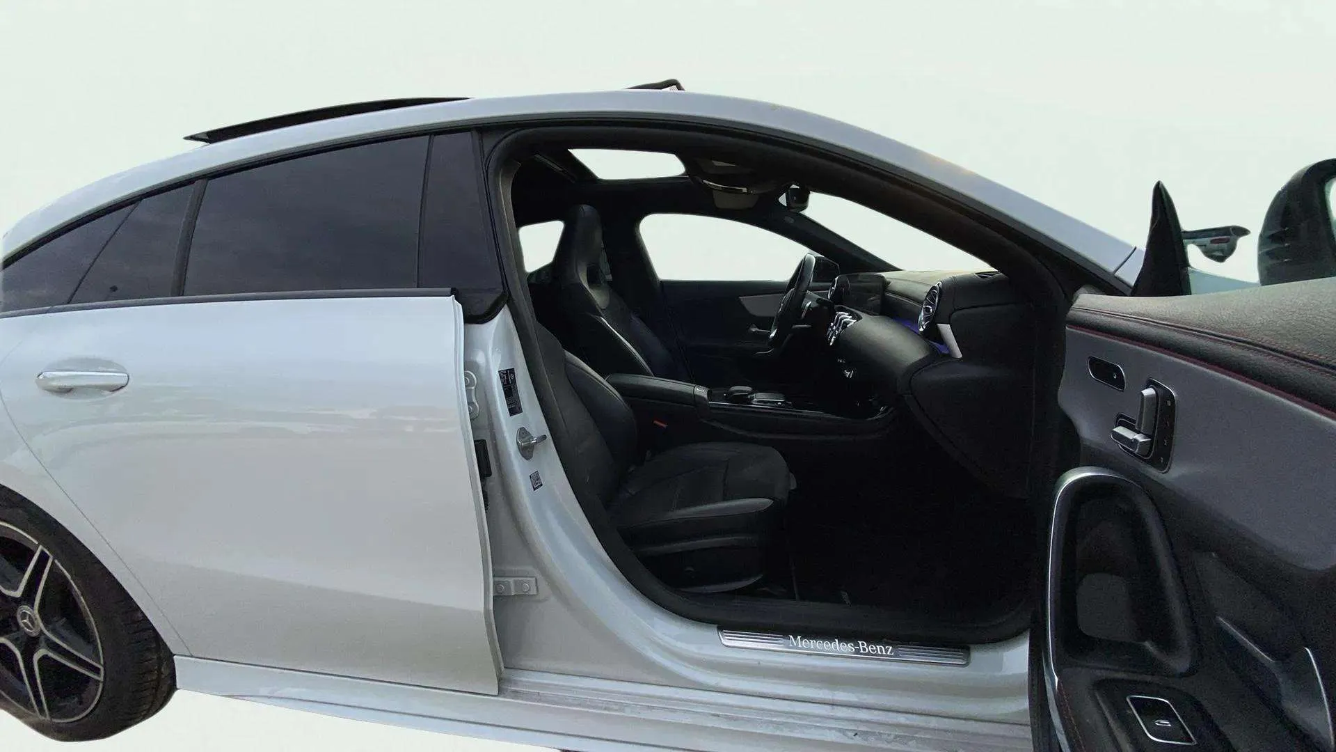 Mercedes-Benz CLA 200 Shooting Brake - foto 14