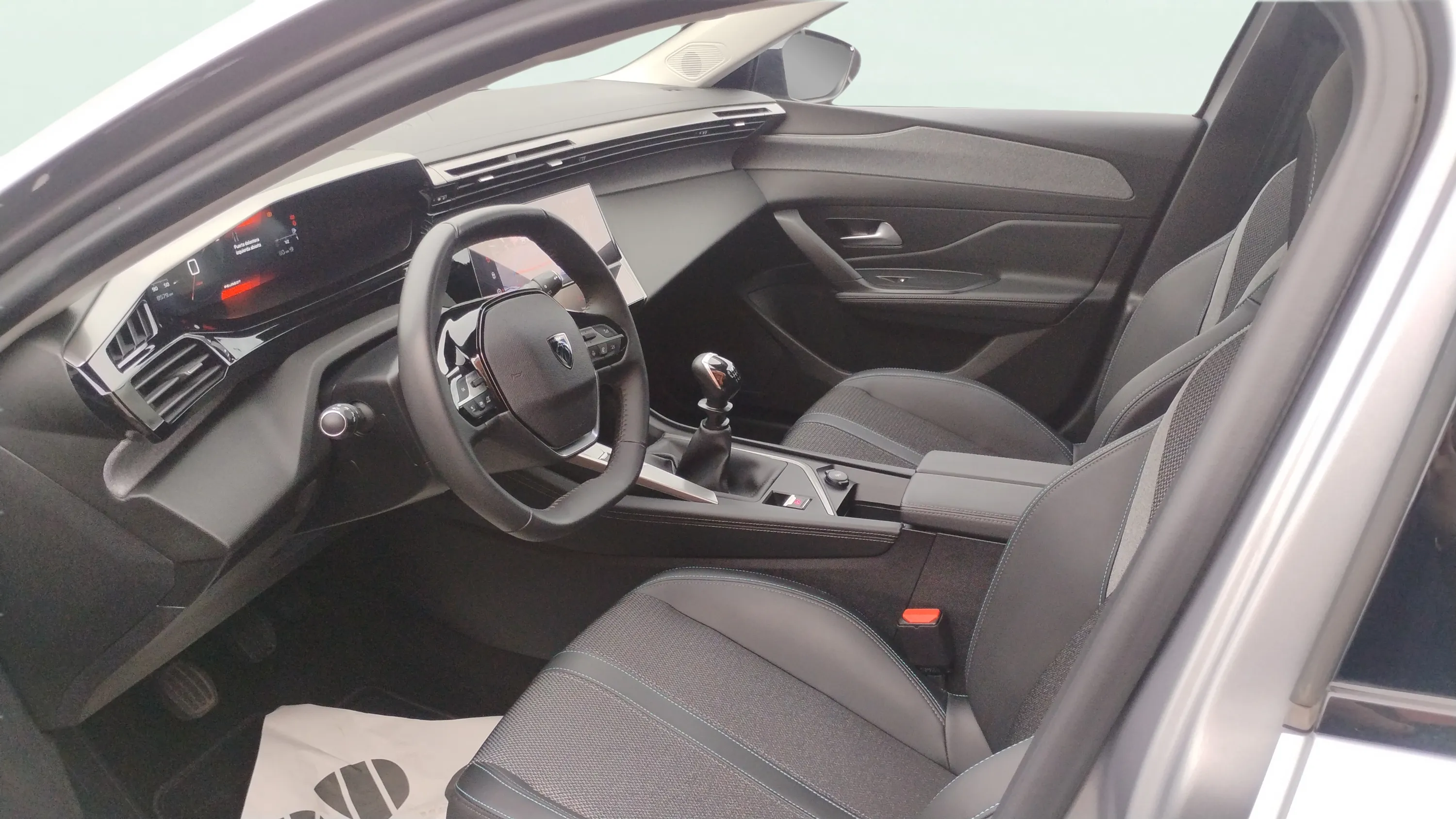 Peugeot 308 Allure PureTech 130 - foto 8