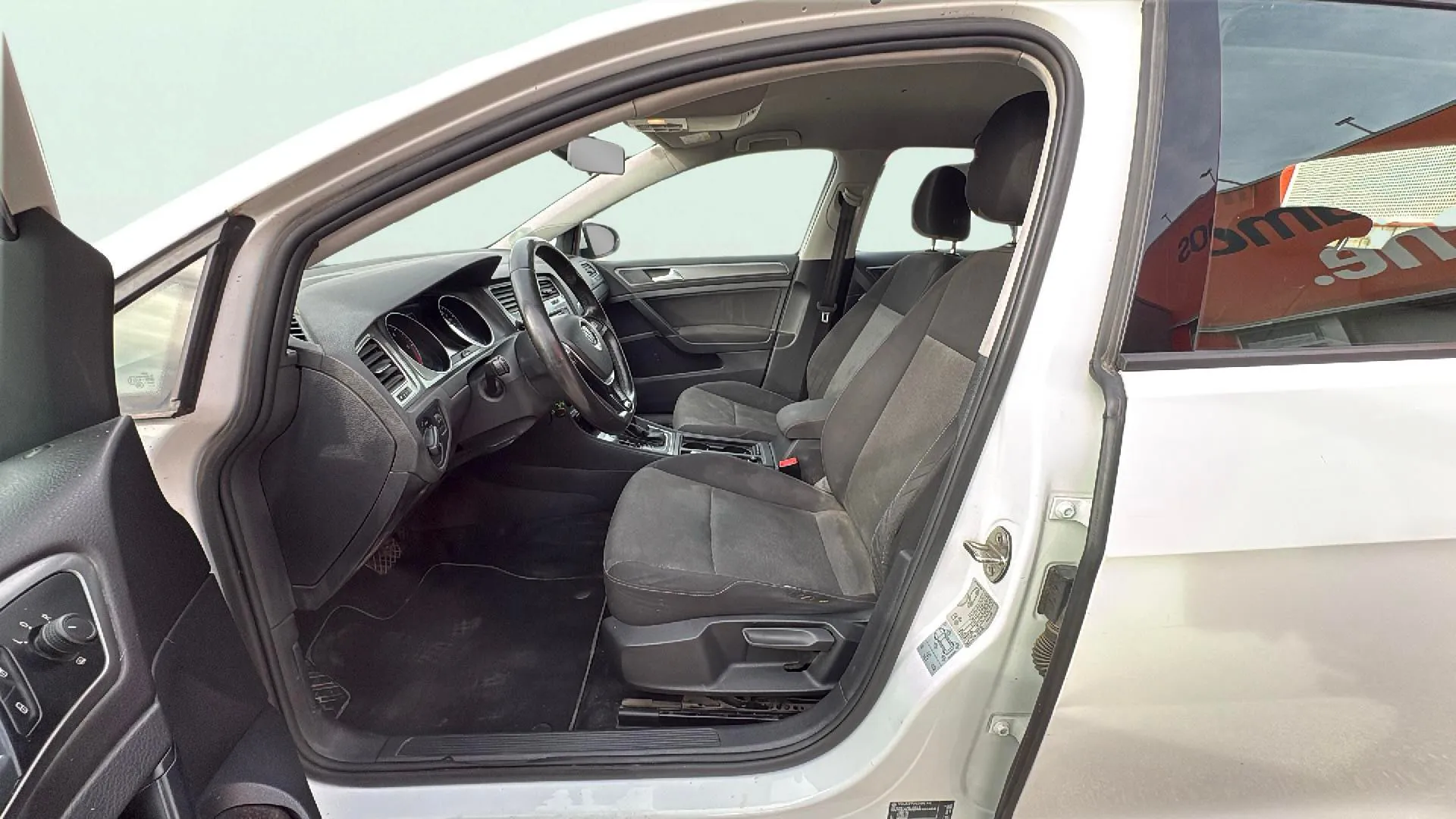 Volkswagen Golf Advance 1.6 TDI BMT DSG - foto 17