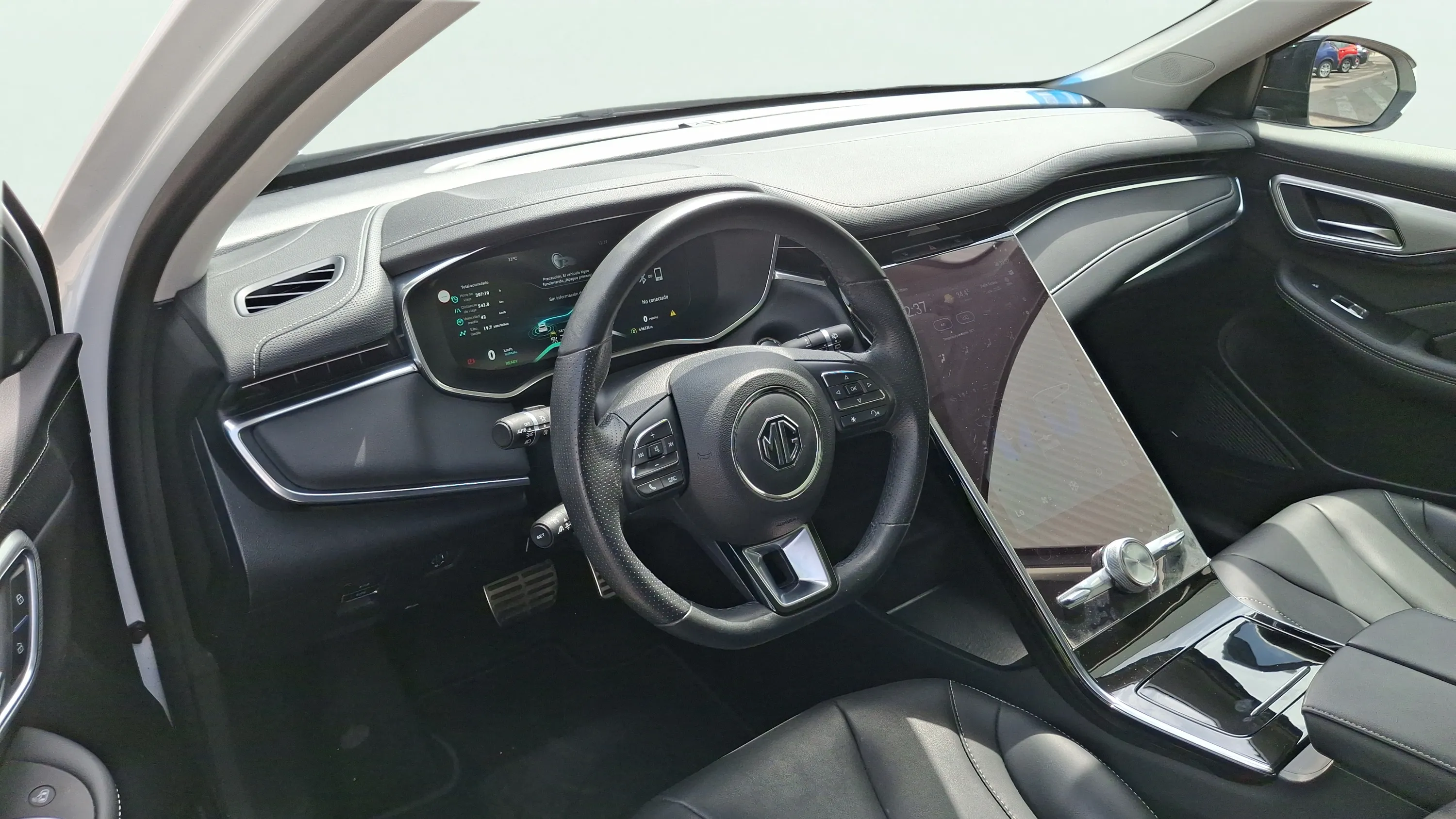 MG Marvel R 70kWh Luxury - foto 39