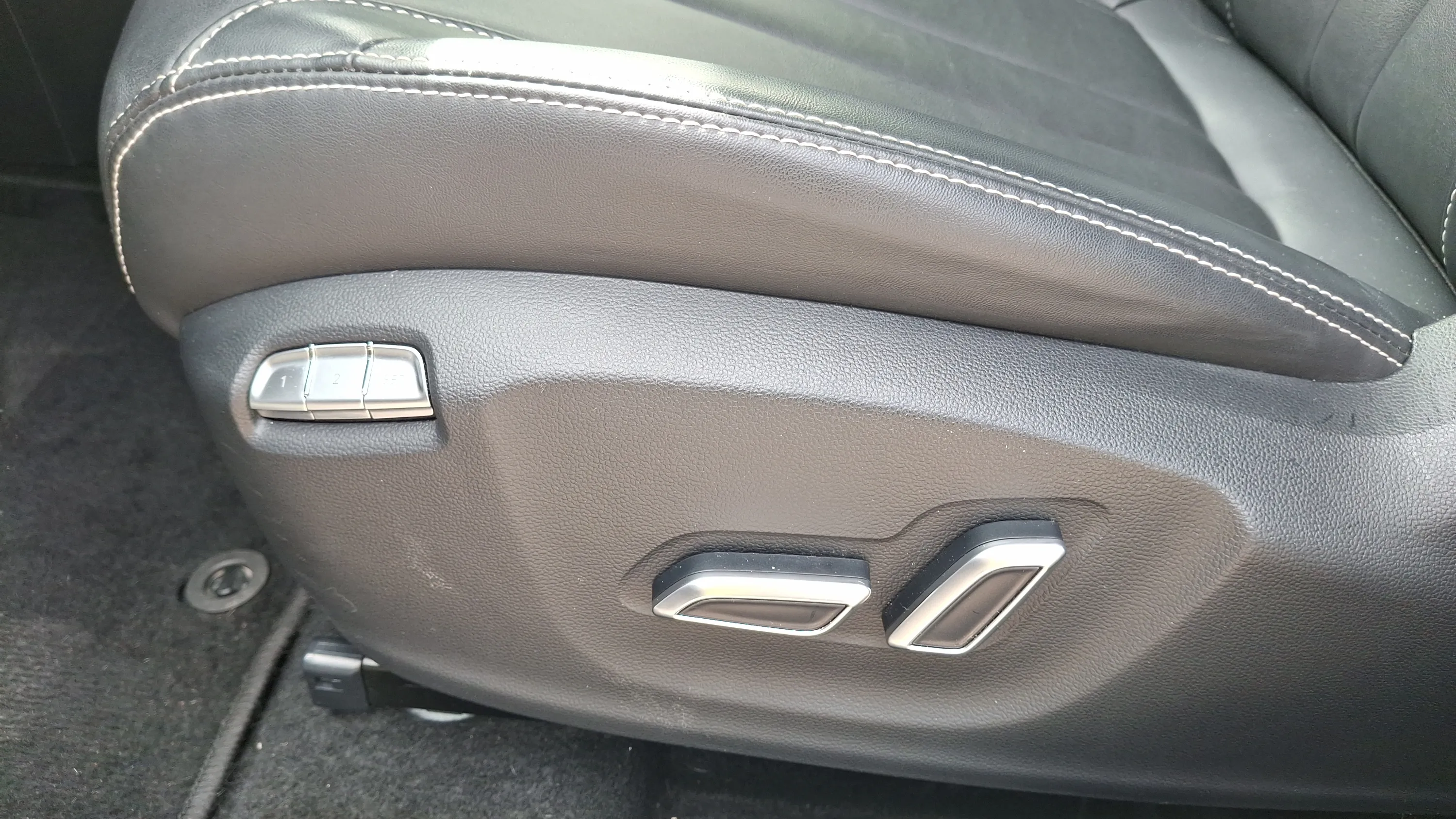 MG Marvel R 70kWh Luxury - foto 41