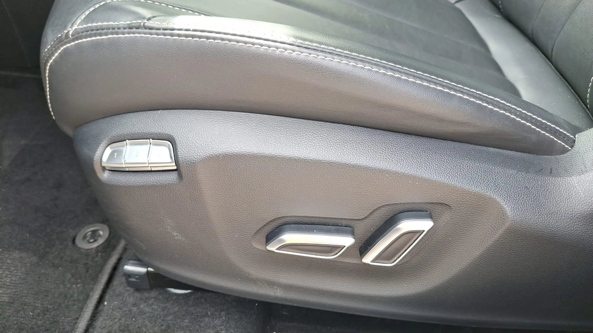 MG Marvel R 70kWh Luxury - foto 15