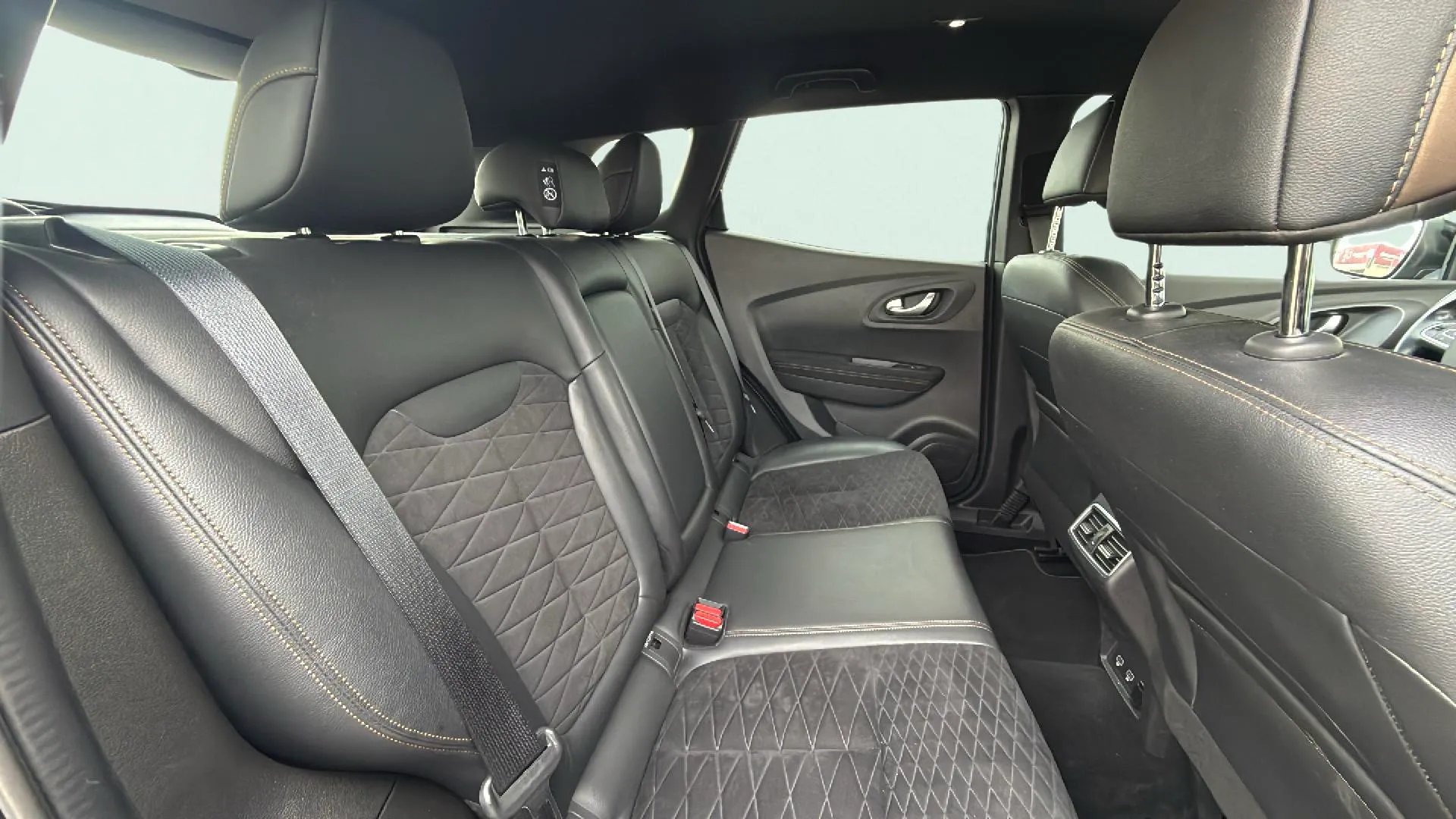 Renault Kadjar Black Ed GPF TCe EDC - foto 16