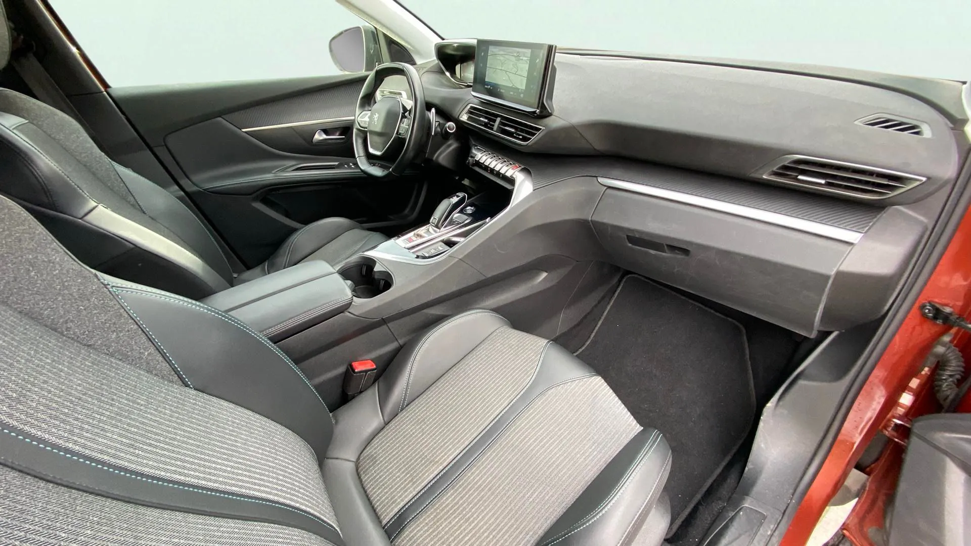 Peugeot 5008 1.2 PureTech Allure EAT8 - foto 17
