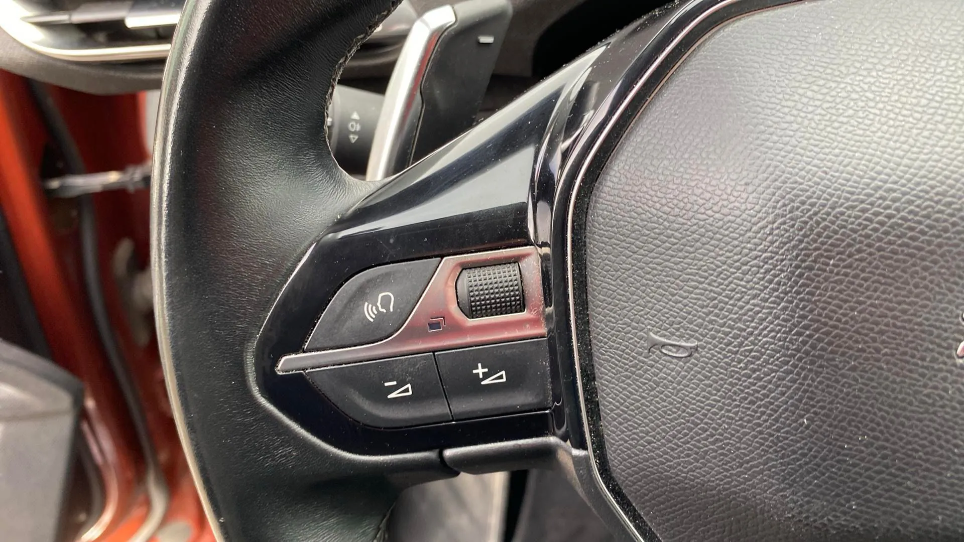 Peugeot 5008 1.2 PureTech Allure EAT8 - foto 14
