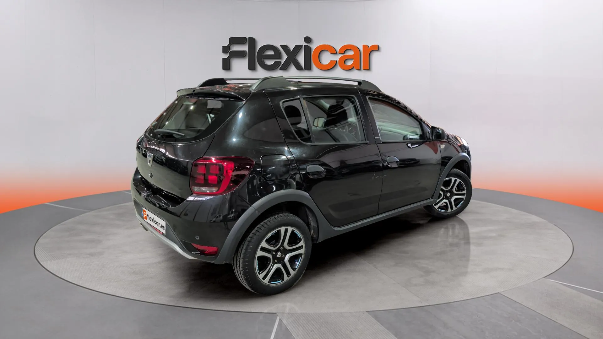Dacia Sandero Stepway Comfort TCe 18 - foto 4