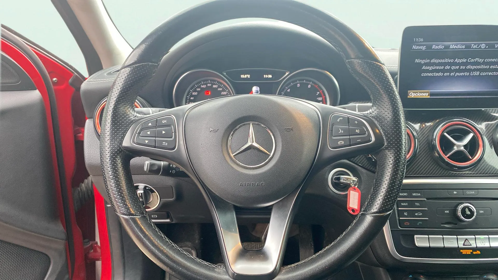 Mercedes-Benz GLA 180 - foto 10