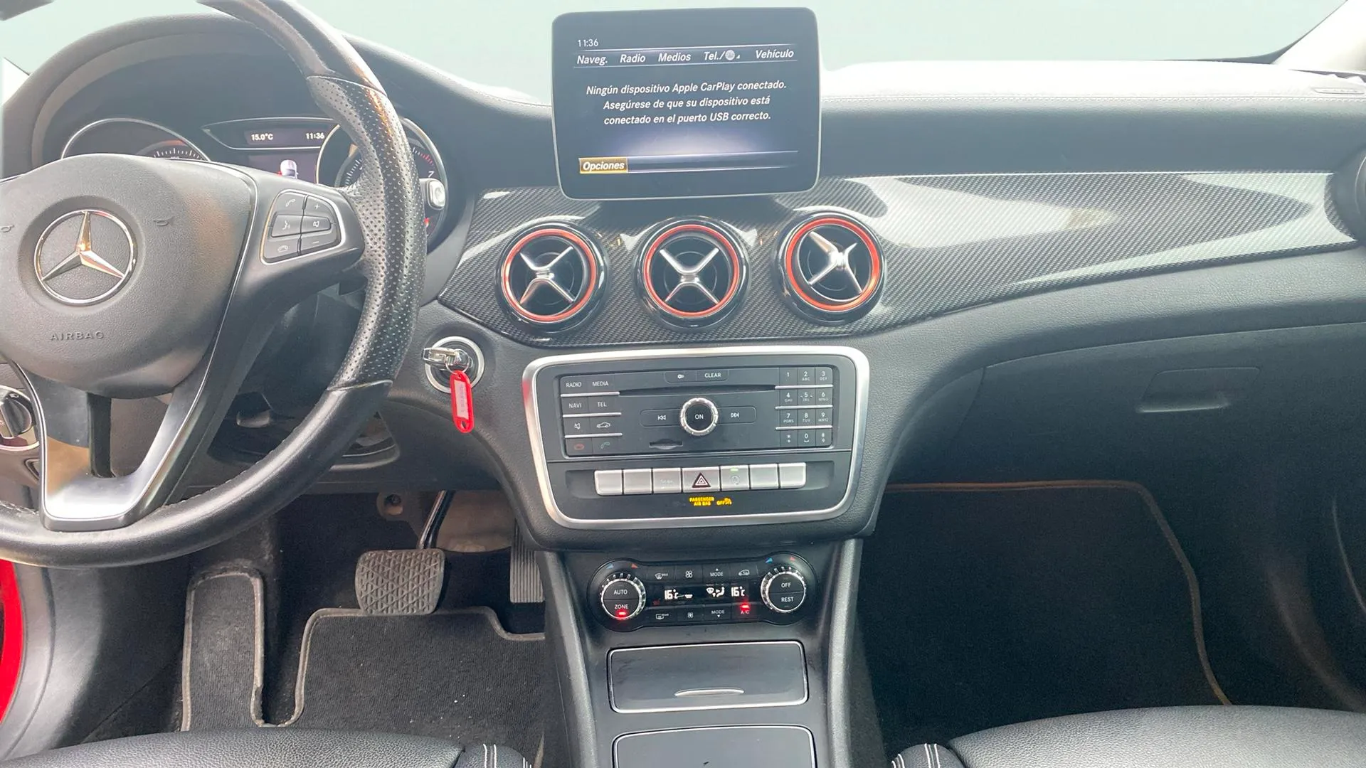 Mercedes-Benz GLA 180 - foto 9