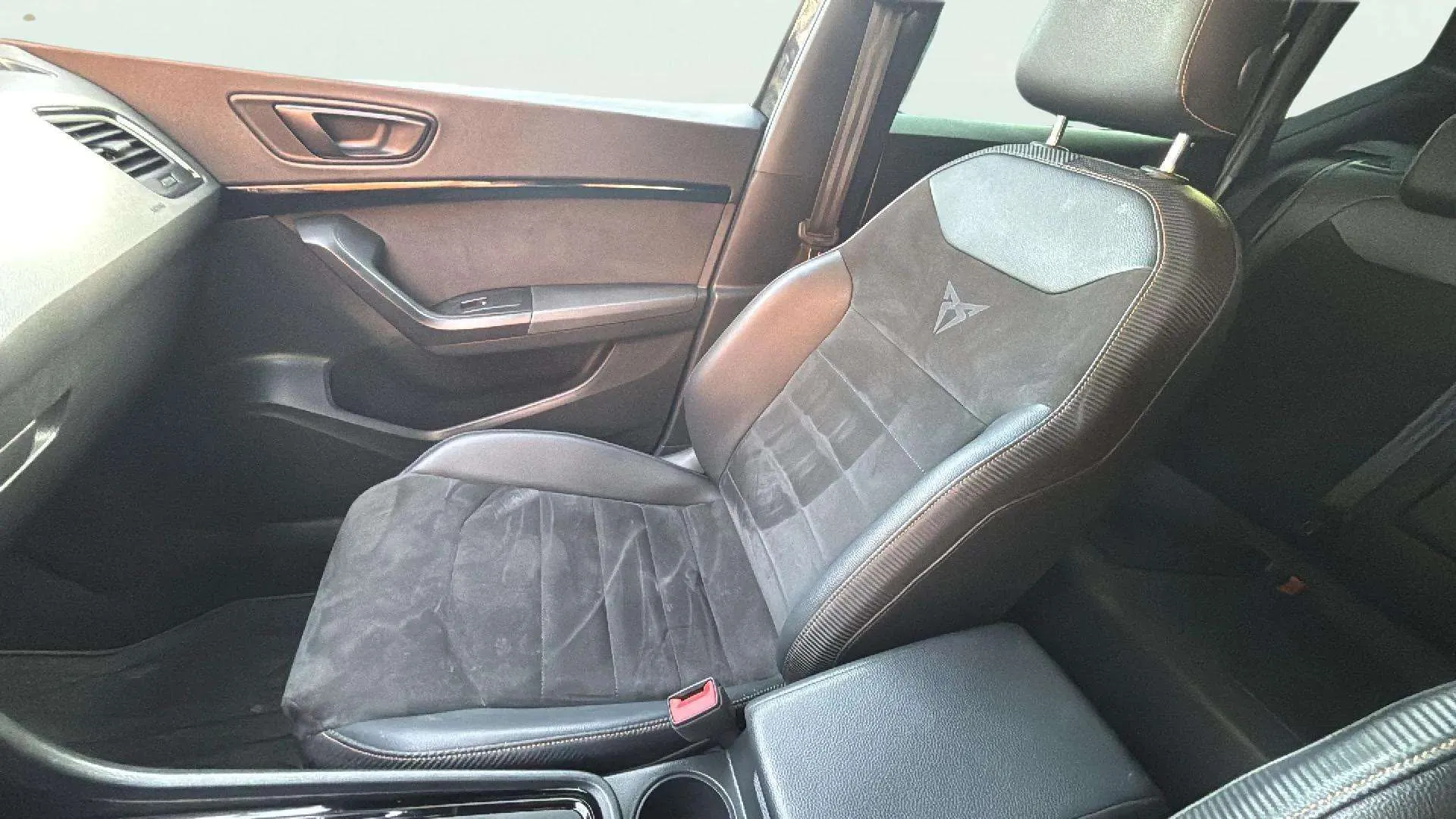 Cupra Ateca 2.0 TSI 4Drive DSG - foto 14