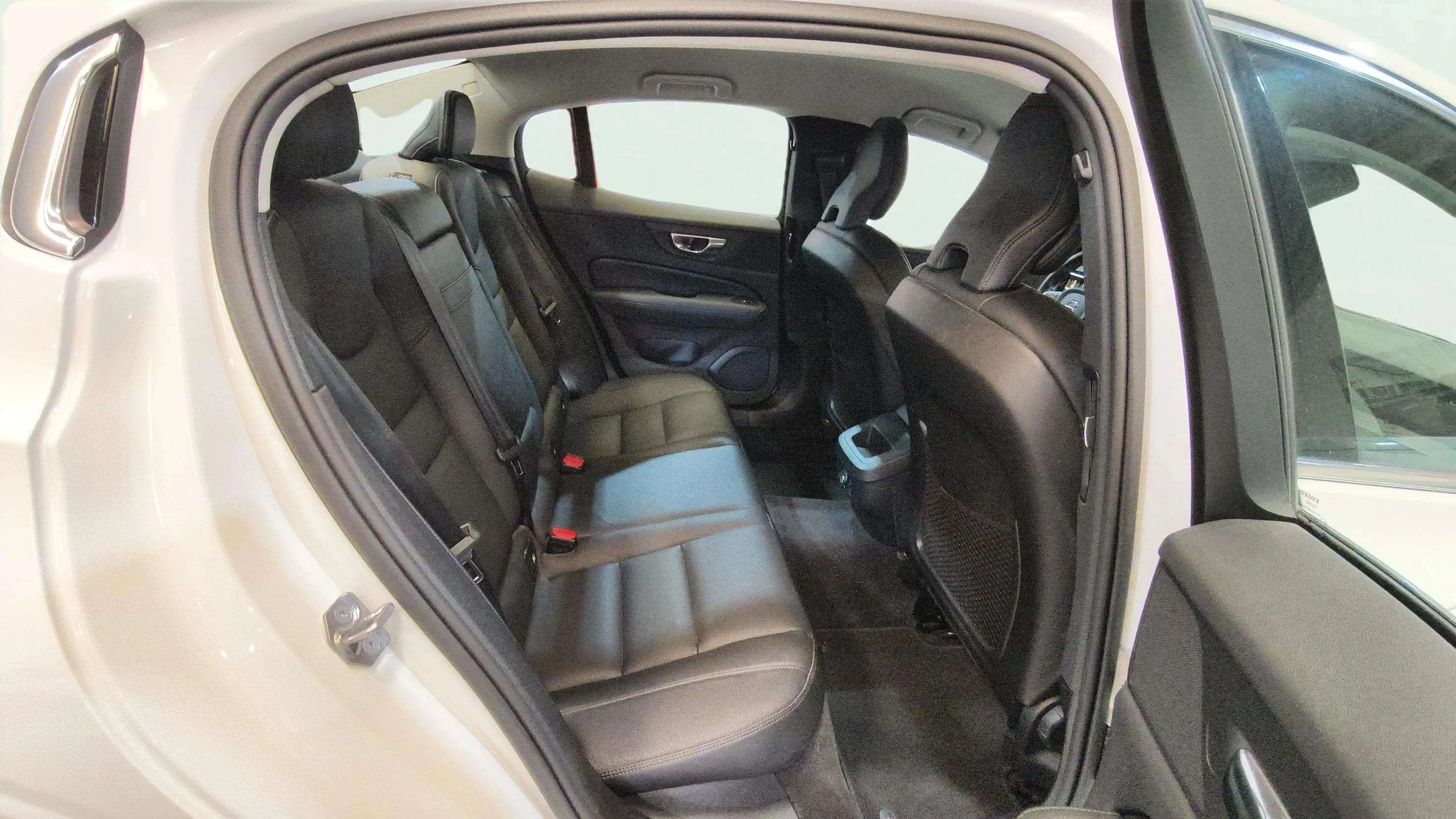 Volvo S60 2.0 T4 Business Plus - foto 15
