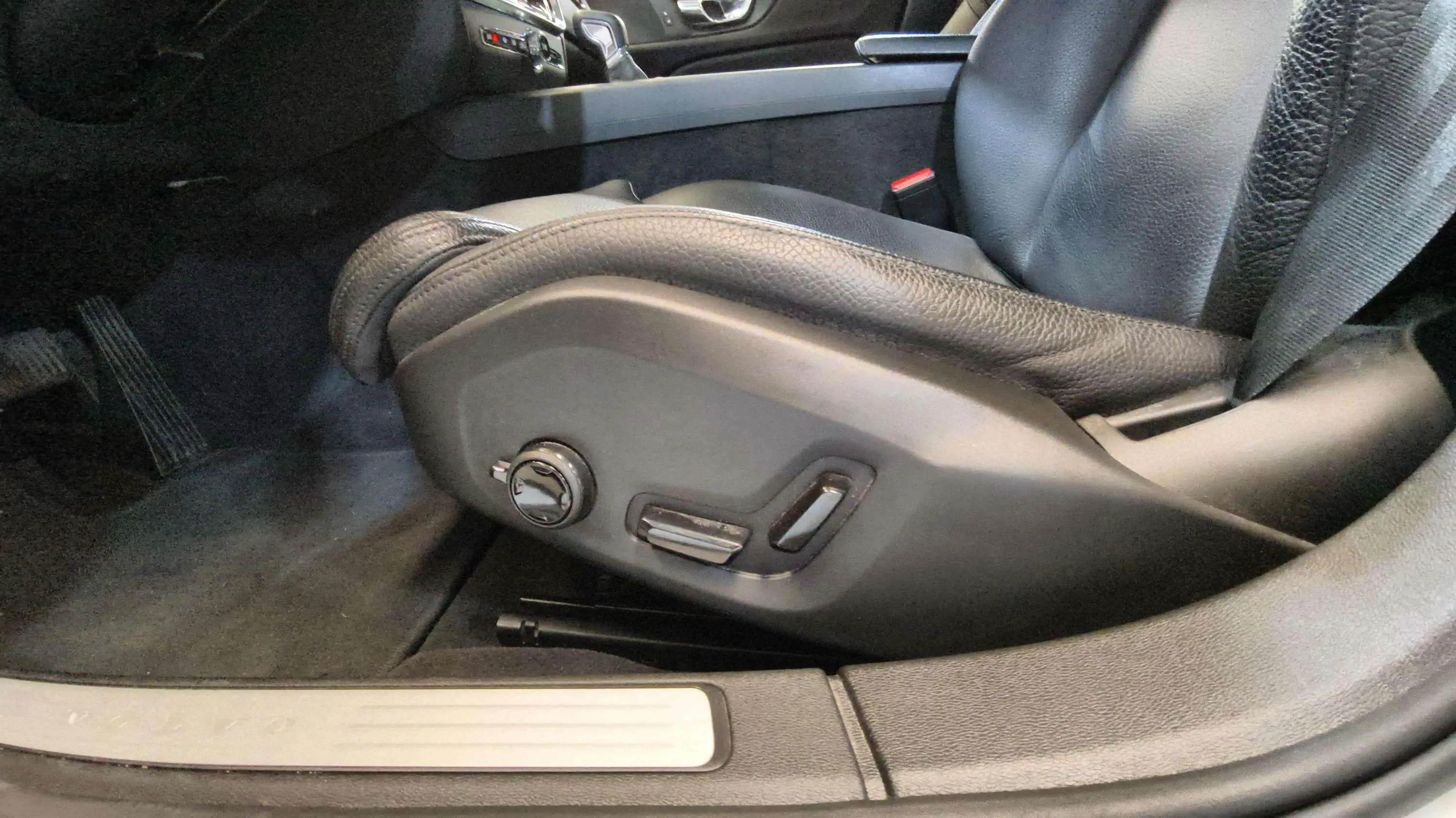 Volvo S60 2.0 T4 Business Plus - foto 22