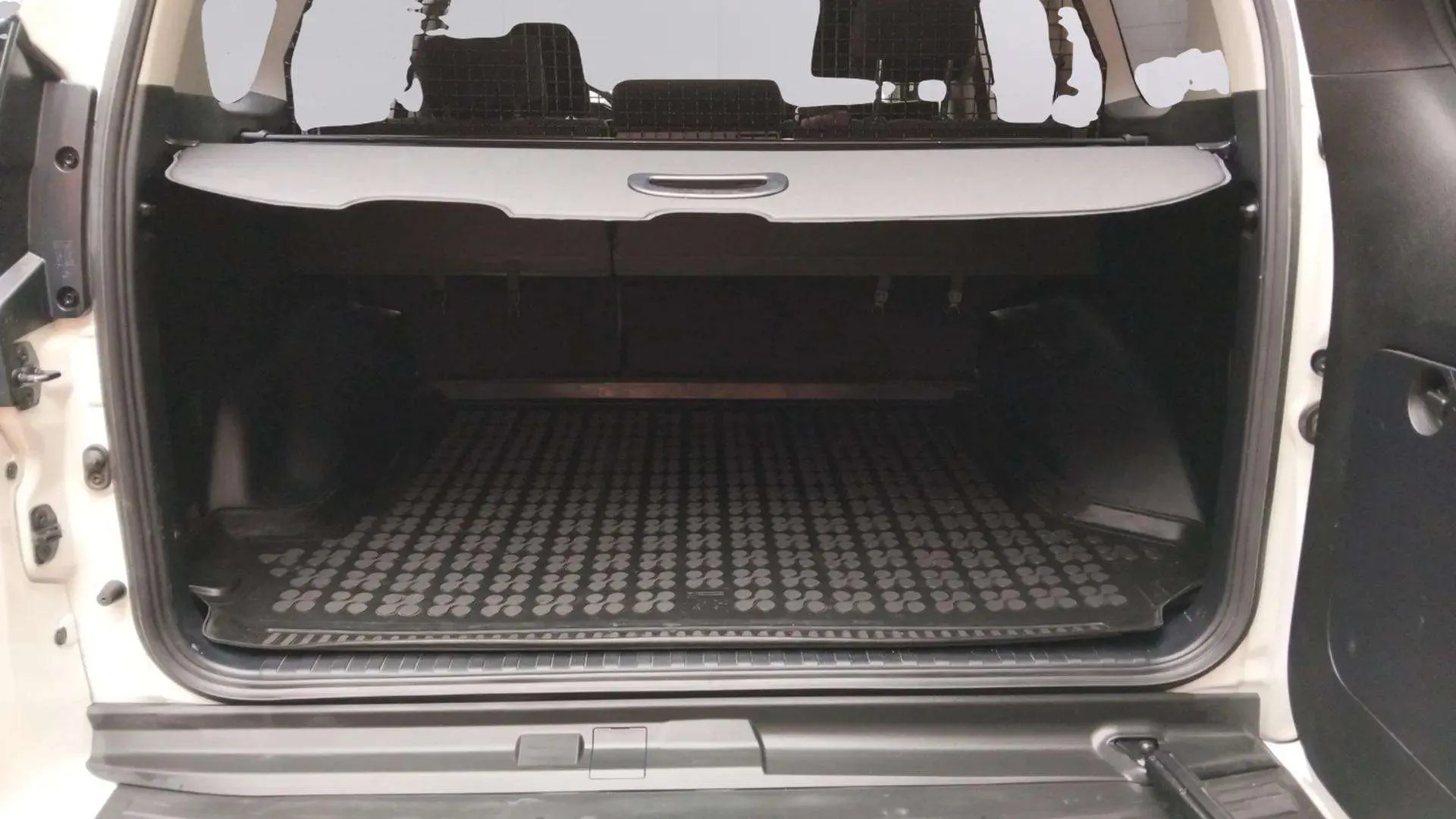 Toyota Land Cruiser 2.8 D-4D GX - foto 6