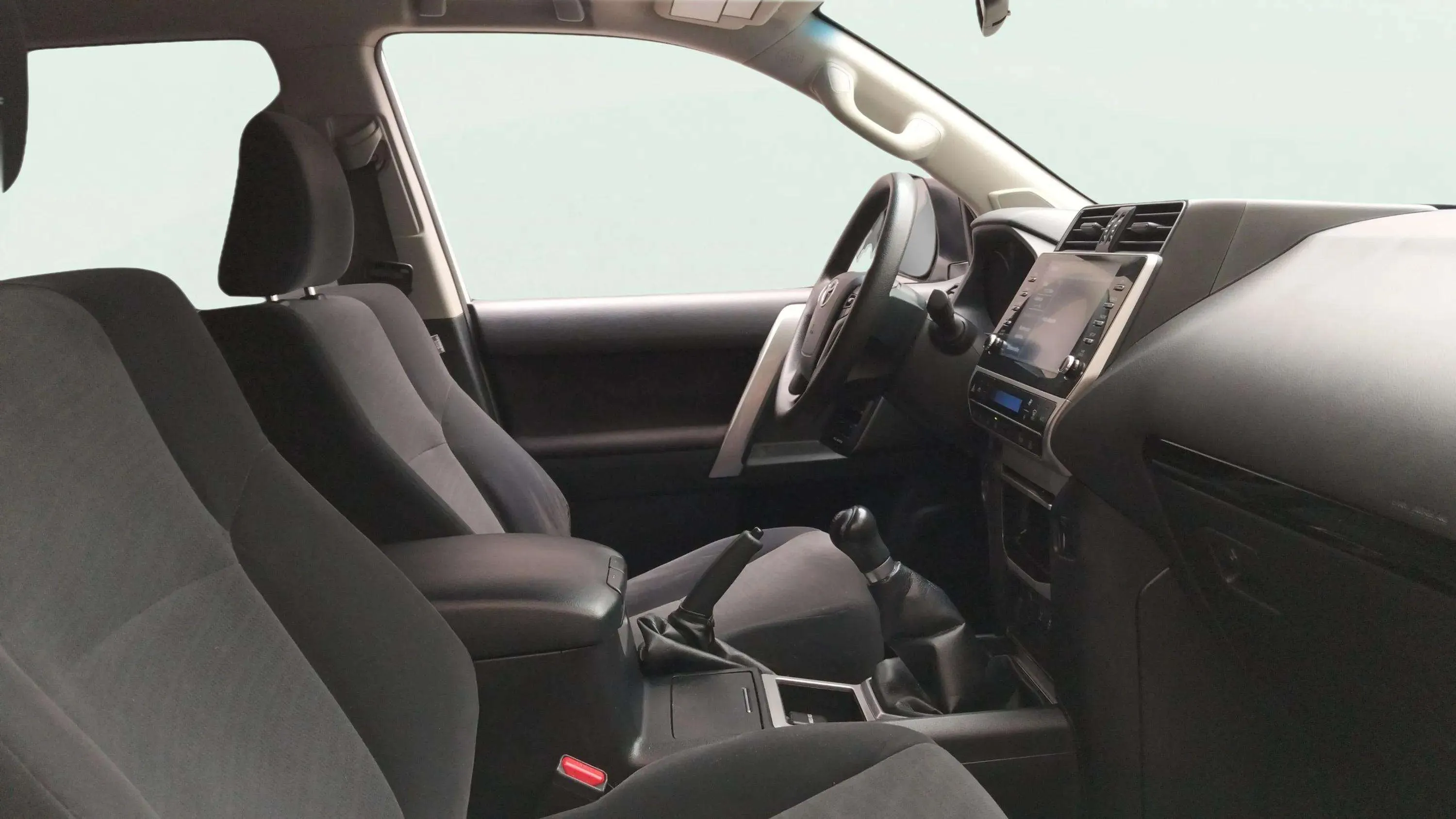 Toyota Land Cruiser 2.8 D-4D GX - foto 9