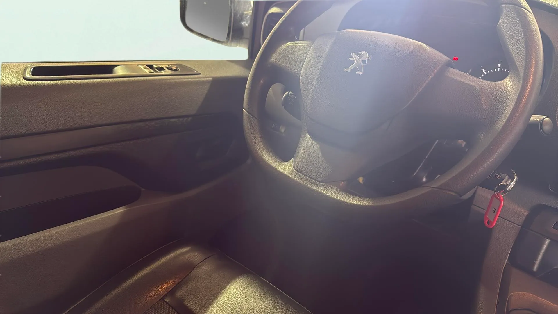 Peugeot Expert Pro 1.5 BlueHDi 120 Standard - foto 16