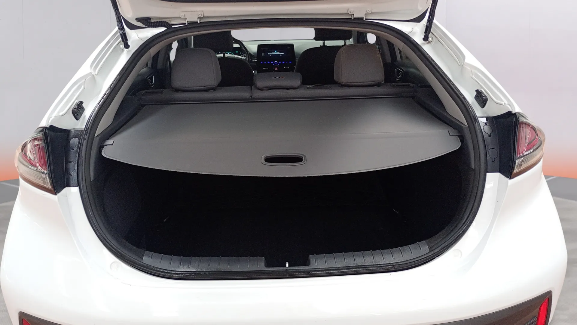 Hyundai Ioniq 1.6 GDI HEV Tecno DCT - foto 22