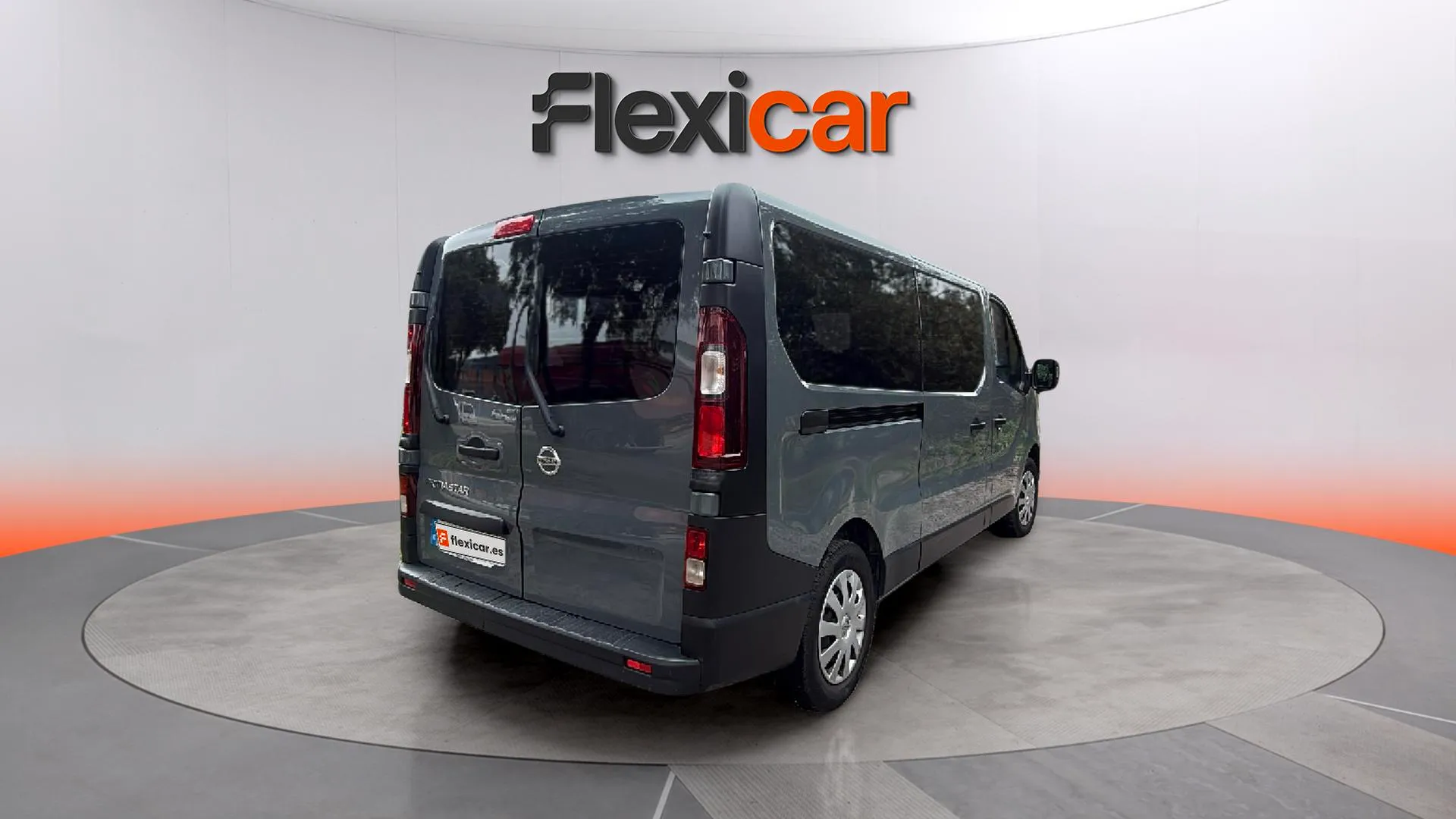 Nissan Primastar Combi 8 2.0dCi L1H1 1T N-Connecta - foto 8