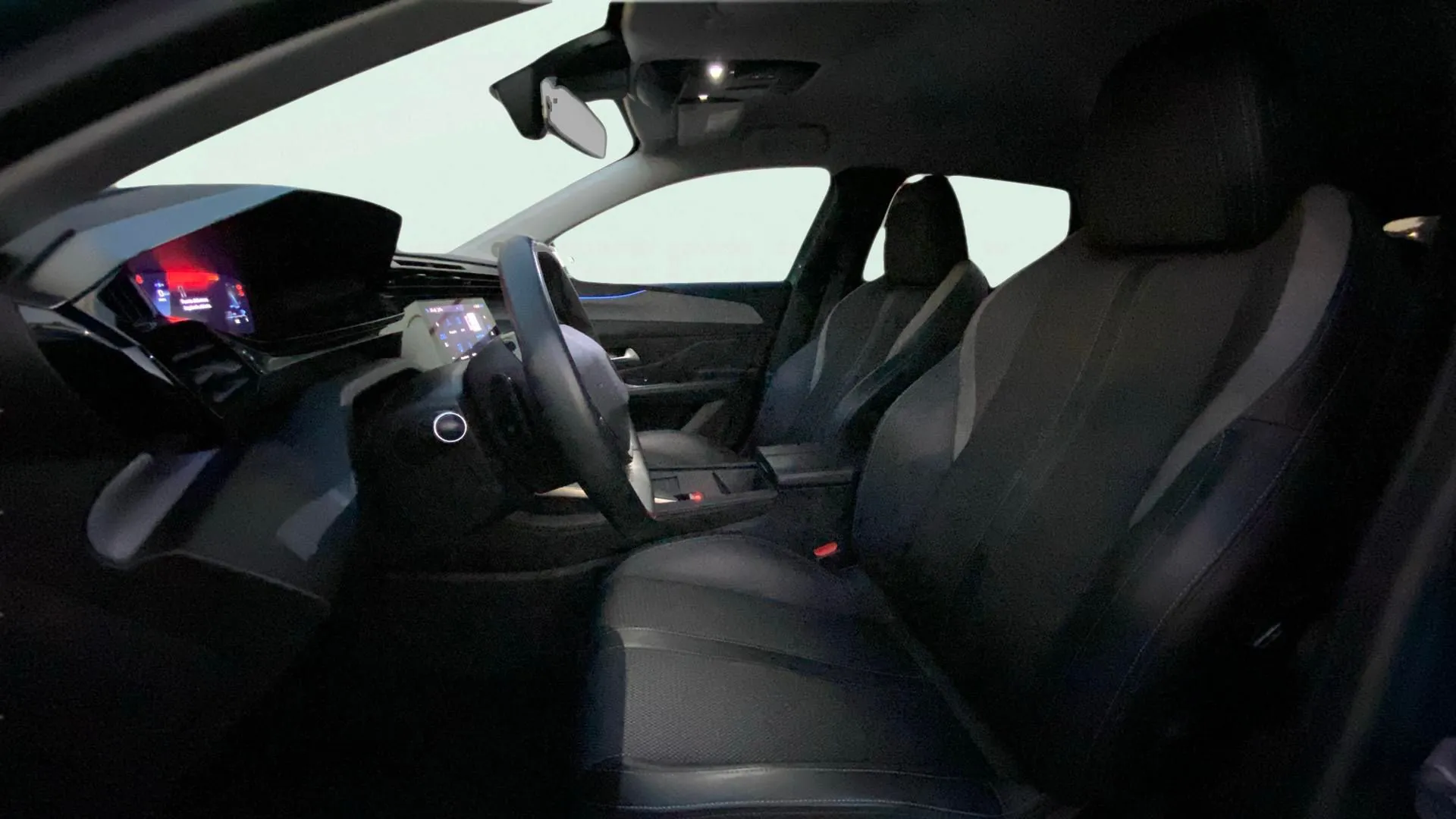 Peugeot 308 SW Allure Pack BlueHDi 130 EAT8 - foto 17