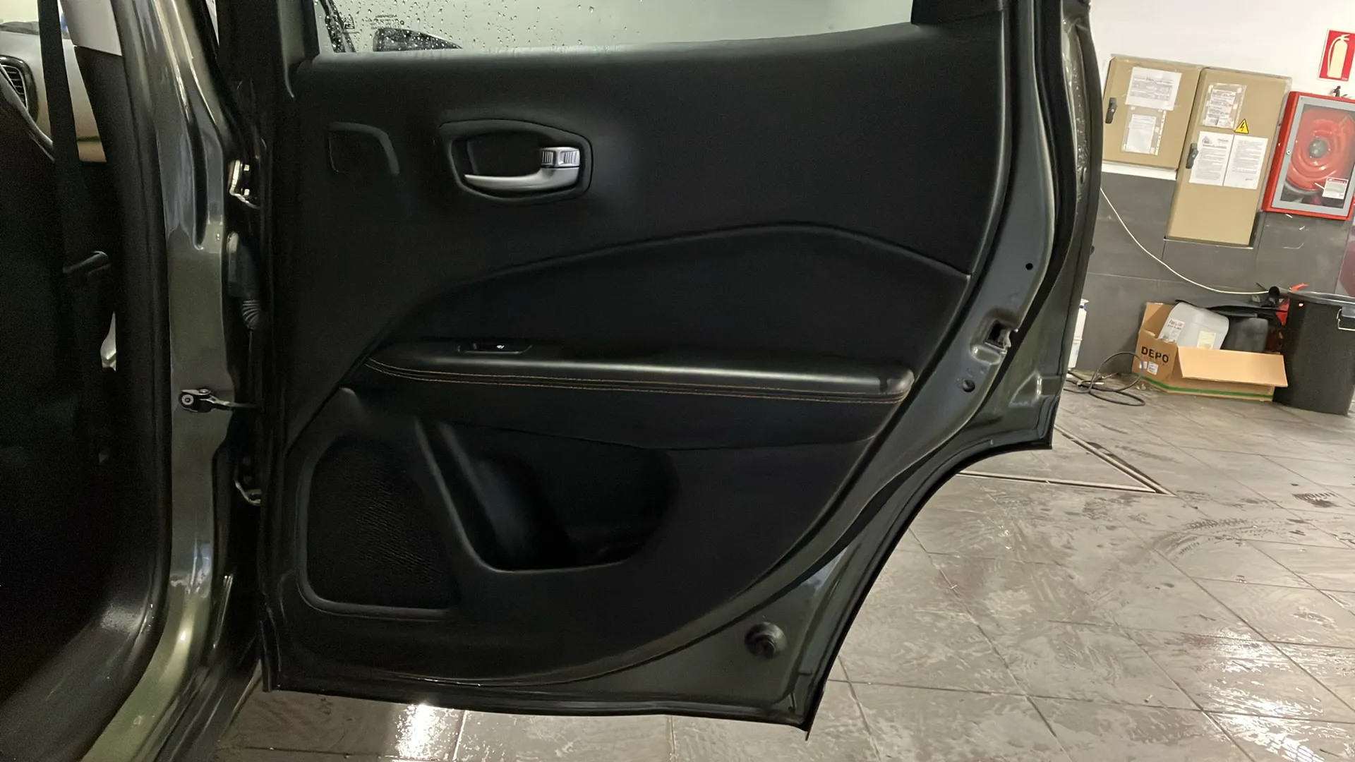 Jeep Compass 2.0 Mjet Limited 4x4 AD - foto 21