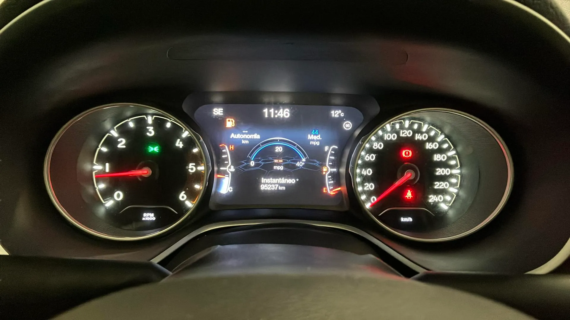 Jeep Compass 2.0 Mjet Limited 4x4 AD - foto 14