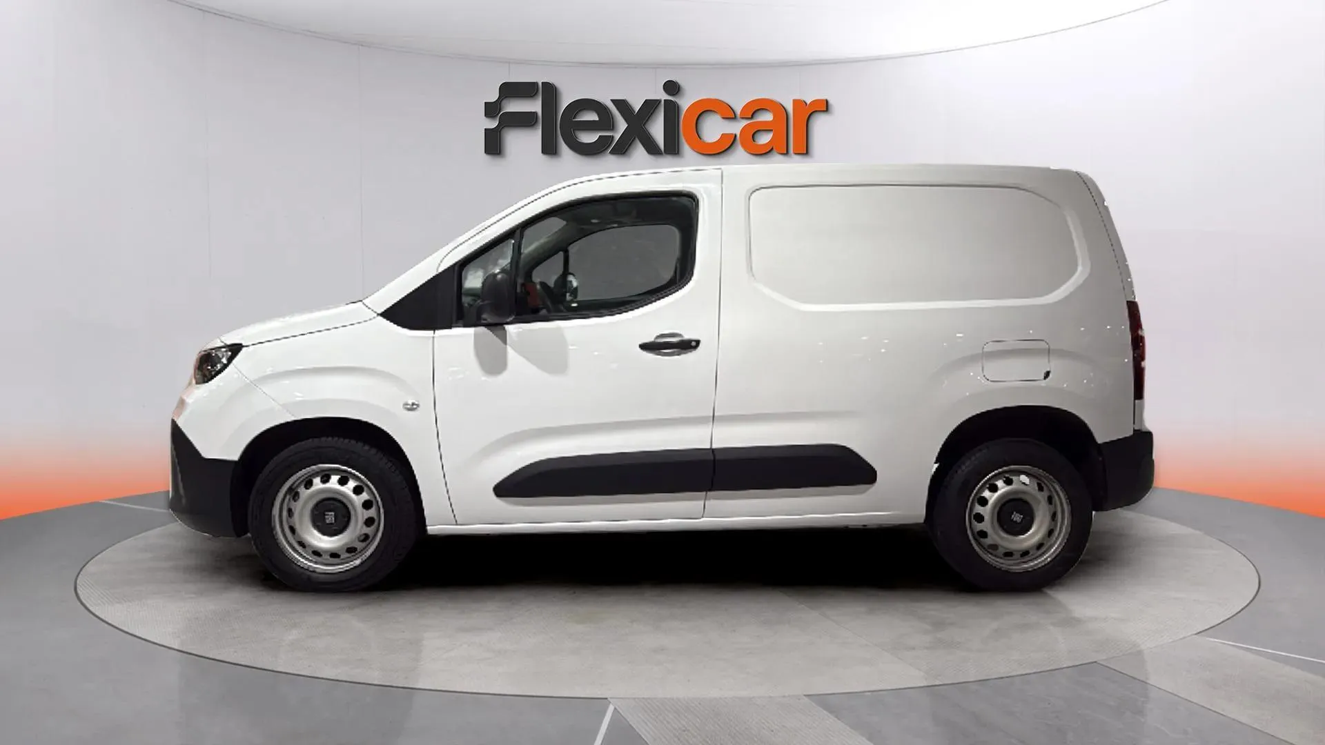 Fiat Doblò Furgón L1 BlueHDi 1.5 L 650KG - foto 3