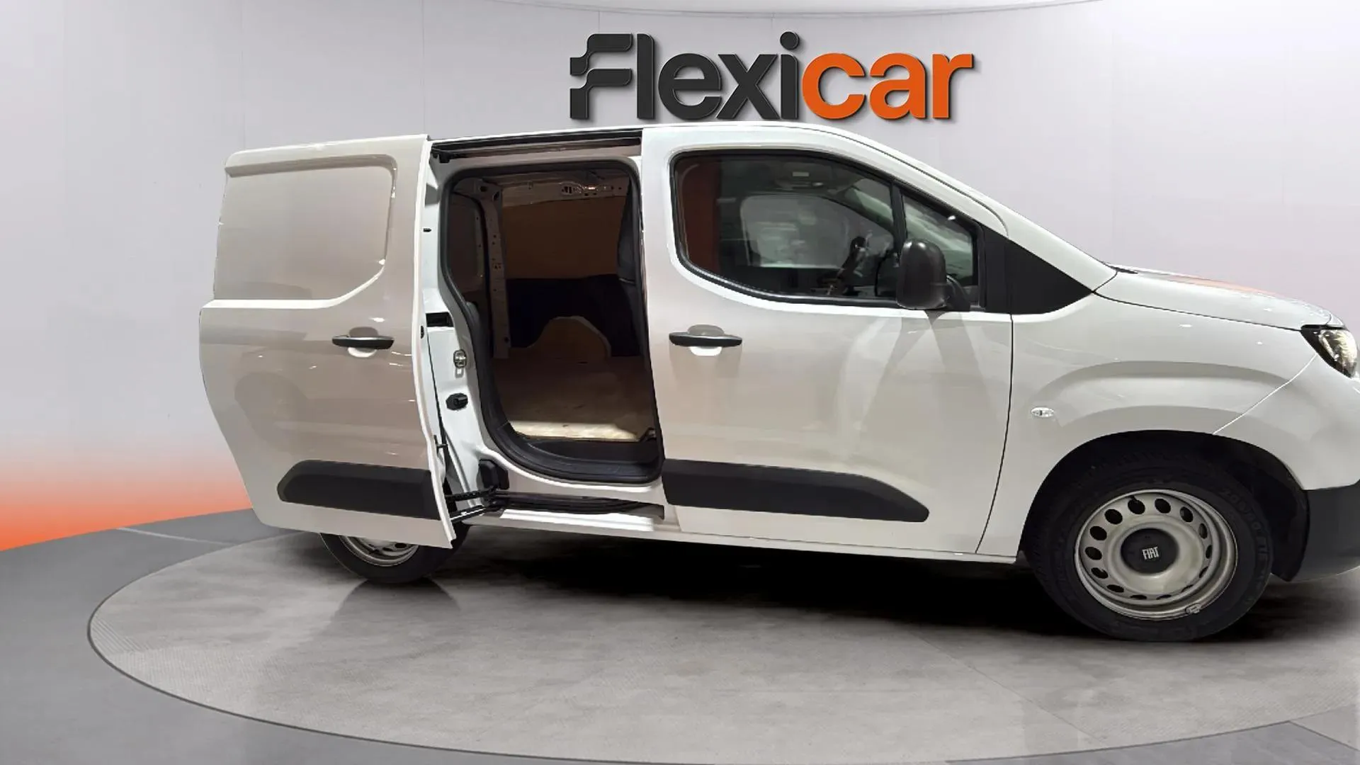 Fiat Doblò Furgón L1 BlueHDi 1.5 L 650KG - foto 9