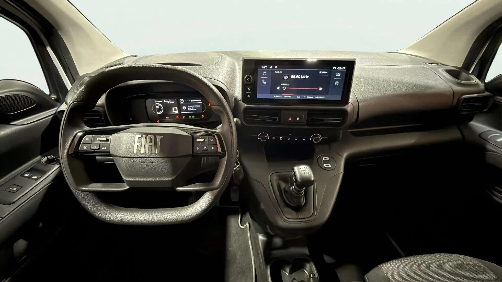 Fiat Doblò Furgón L1 BlueHDi 1.5 L 650KG - foto 14
