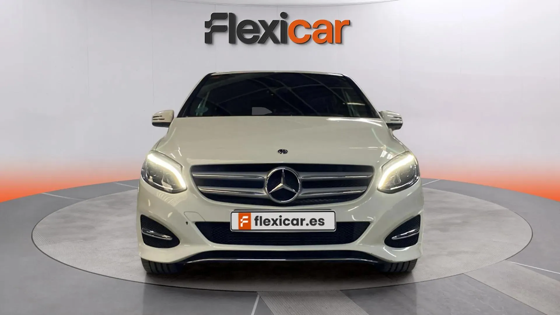 Mercedes-Benz Clase B B 200 d - foto 2