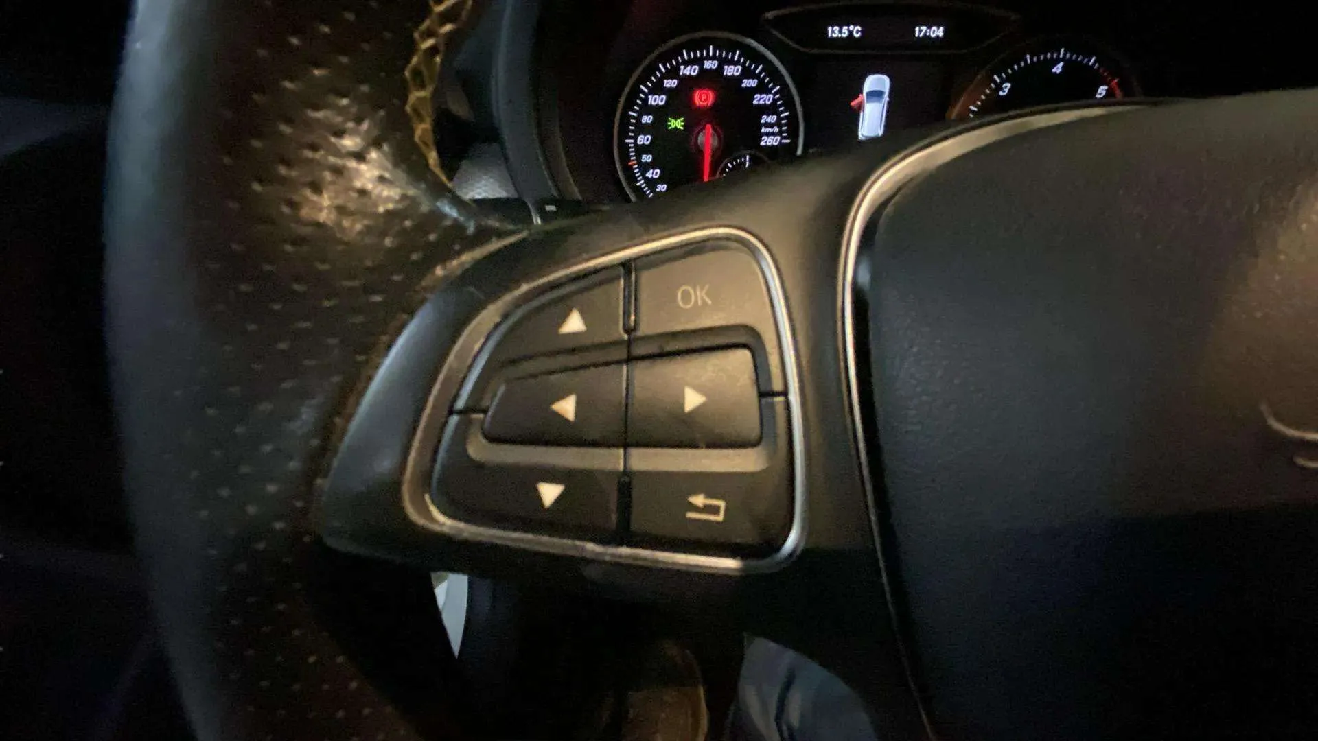 Mercedes-Benz Clase B B 200 d - foto 17