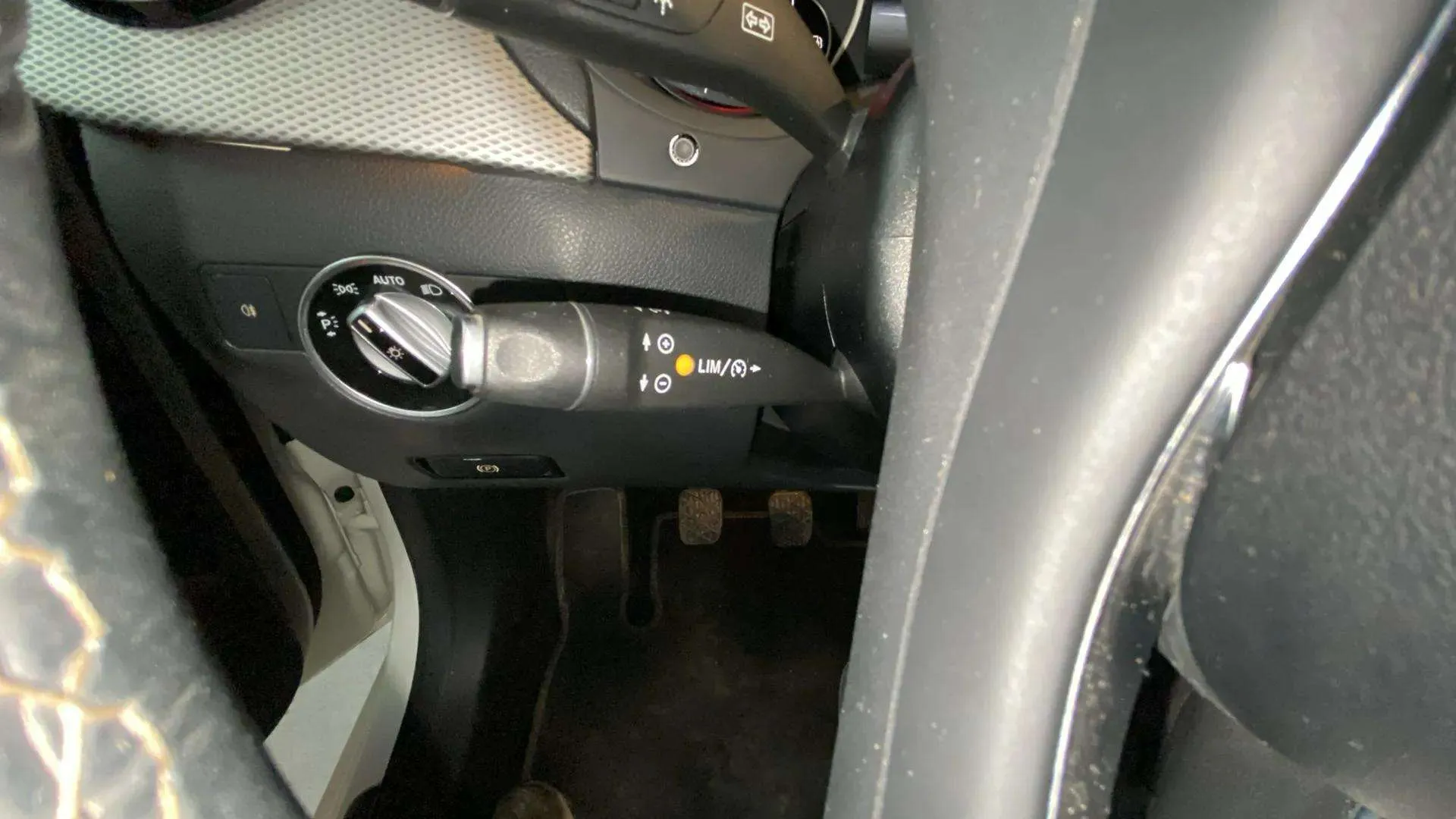 Mercedes-Benz Clase B B 200 d - foto 20