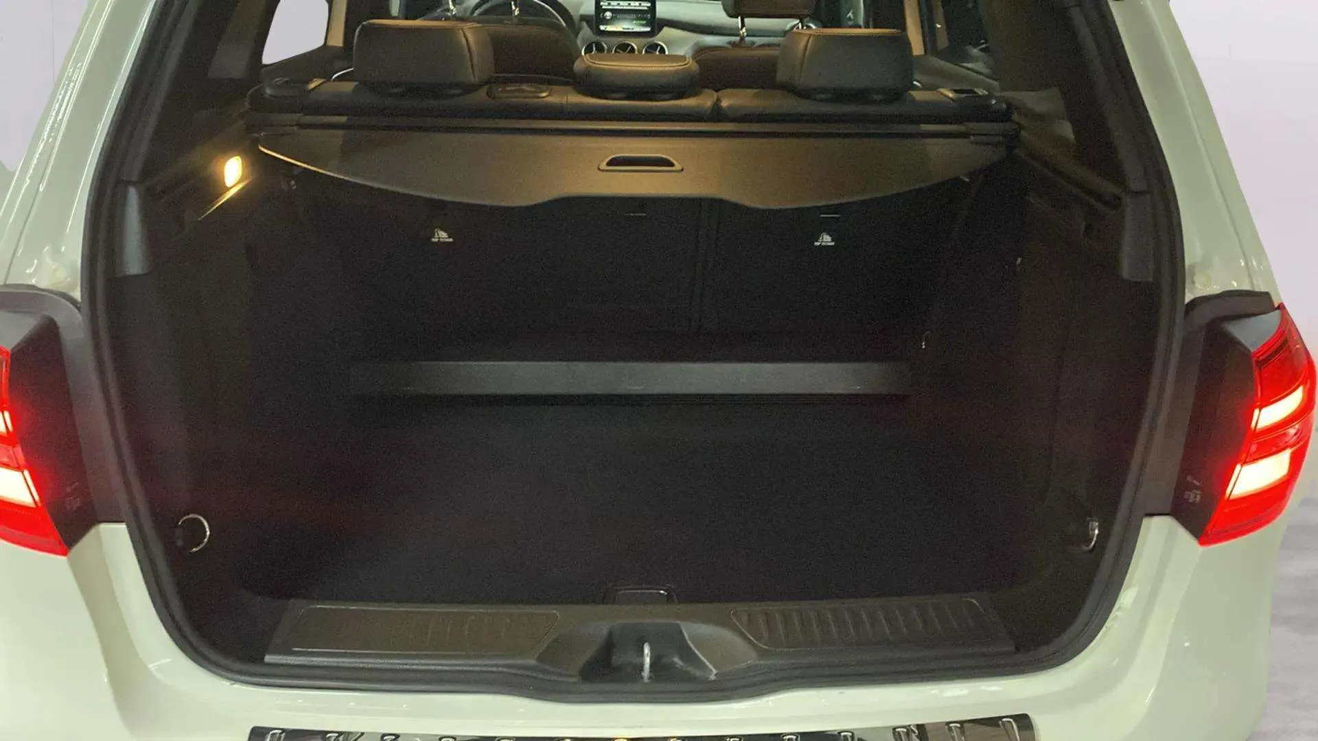 Mercedes-Benz Clase B B 200 d - foto 21