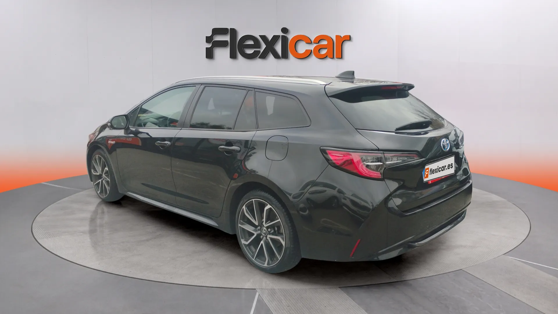 Toyota Corolla 2.0 180H Active Tech E-CVT Touring Sport - foto 3