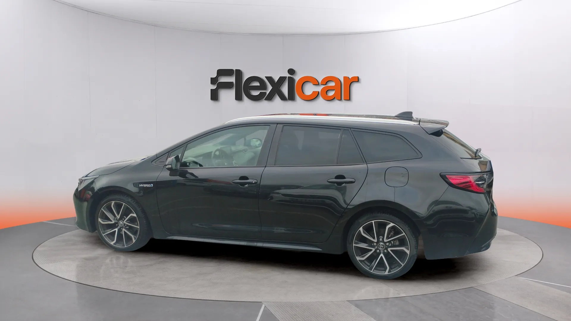 Toyota Corolla 2.0 180H Active Tech E-CVT Touring Sport - foto 7