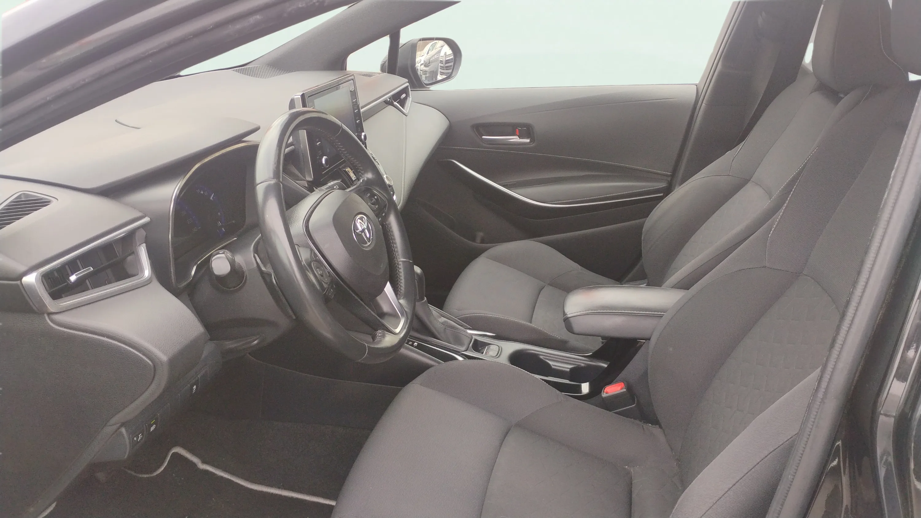 Toyota Corolla 2.0 180H Active Tech E-CVT Touring Sport - foto 12
