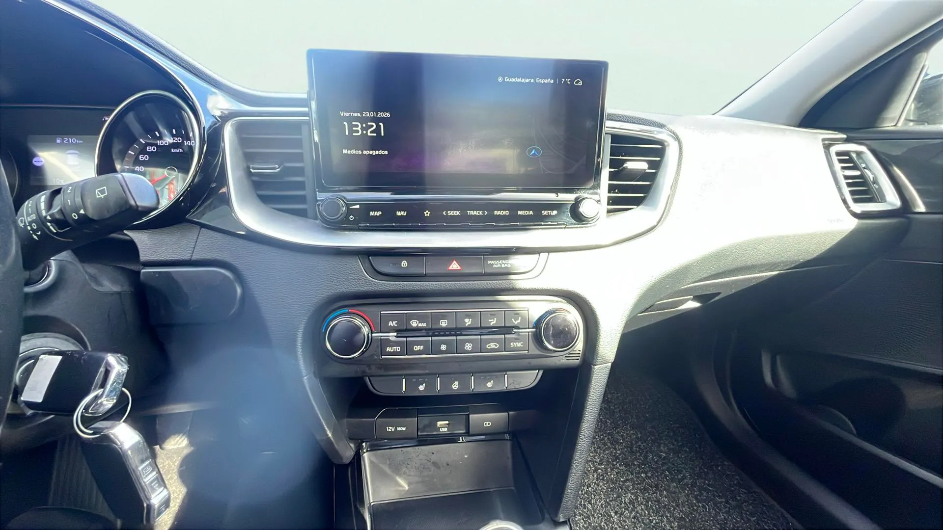 Kia Ceed 1.6 CRDi Concept - foto 10