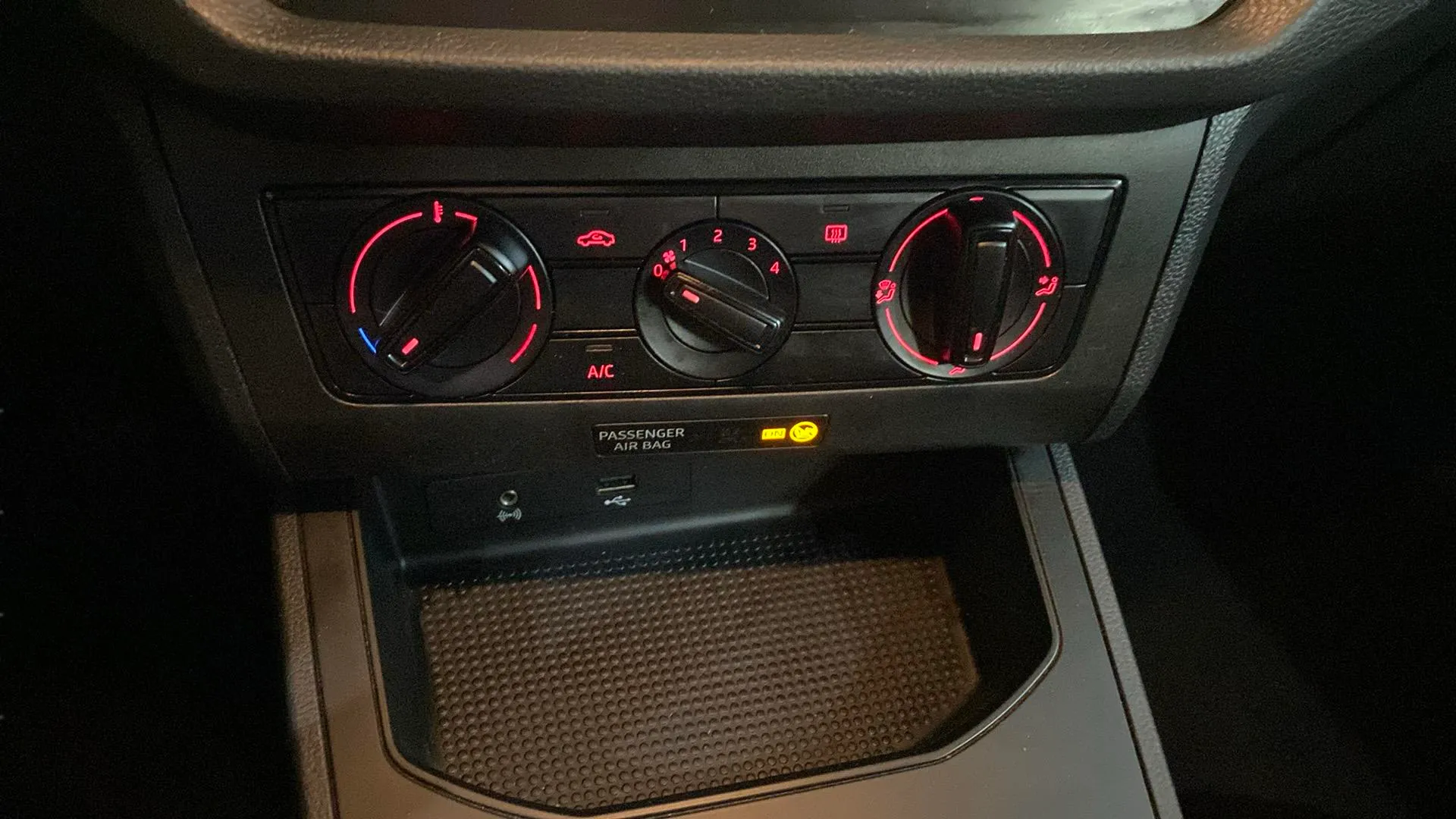SEAT Ibiza 1.6 TDI Reference Plus - foto 16