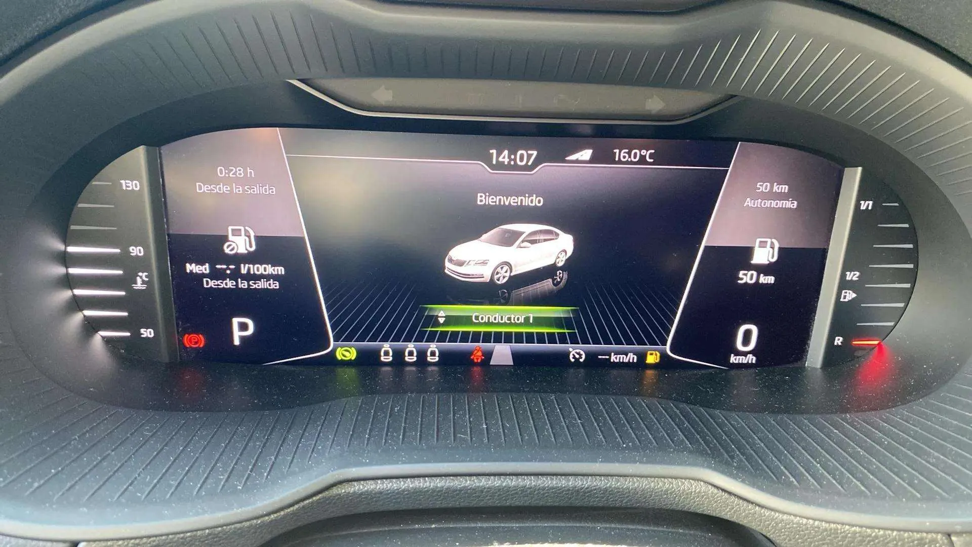 Škoda Octavia 1.5 TSI DSG Ambition - foto 12