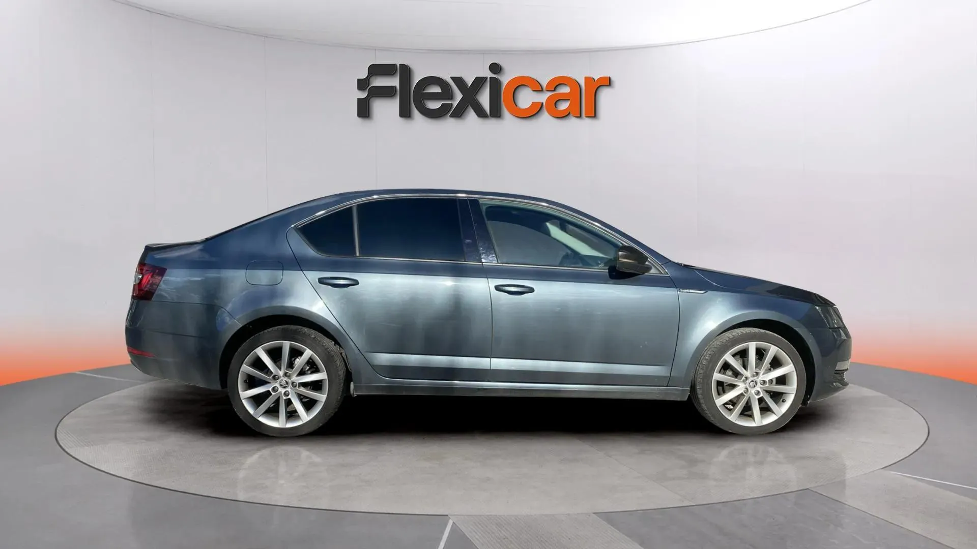 Škoda Octavia 1.5 TSI DSG Ambition - foto 3